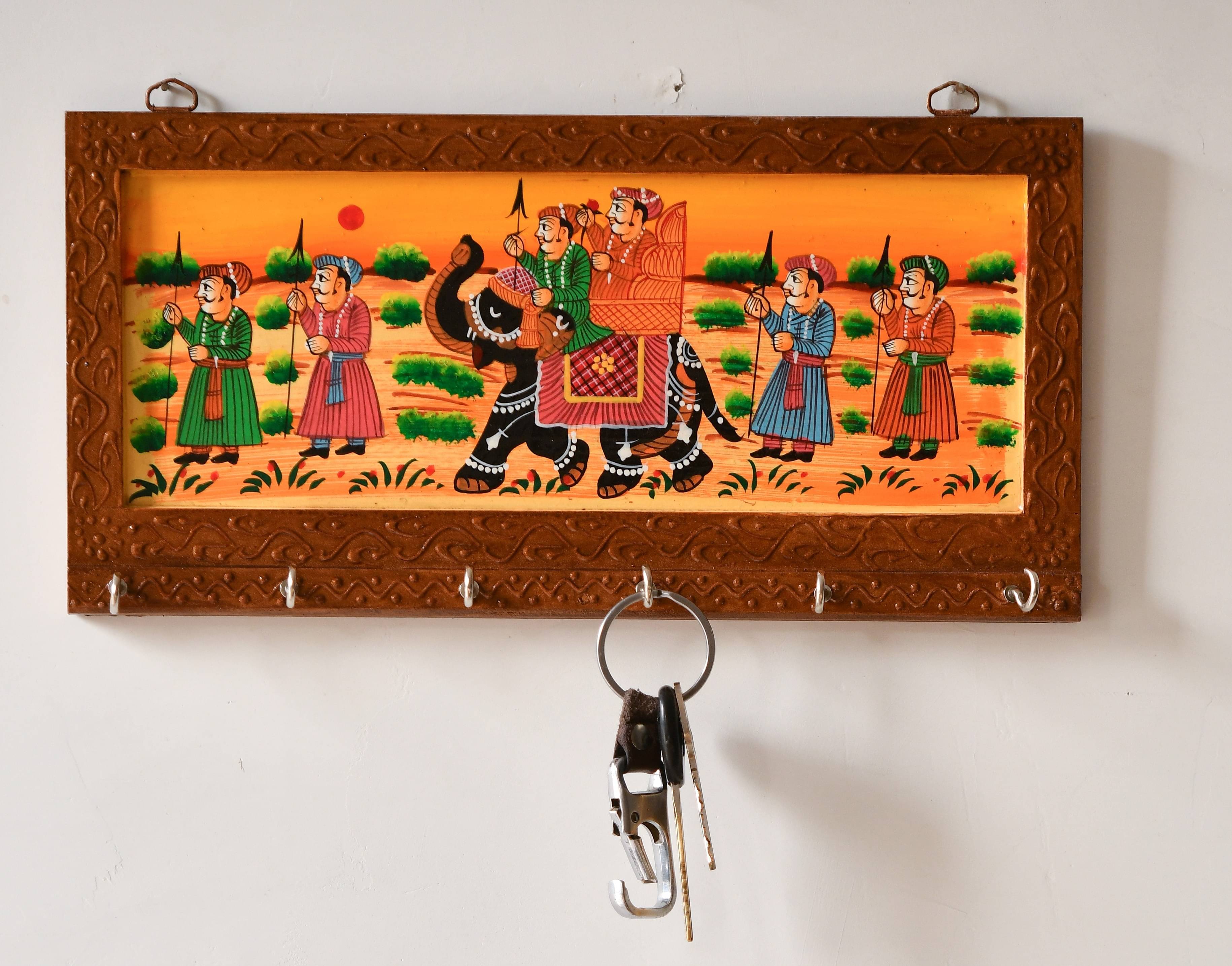     			FASHION BIZZ Brown Wood Key Holder - Pack of 1