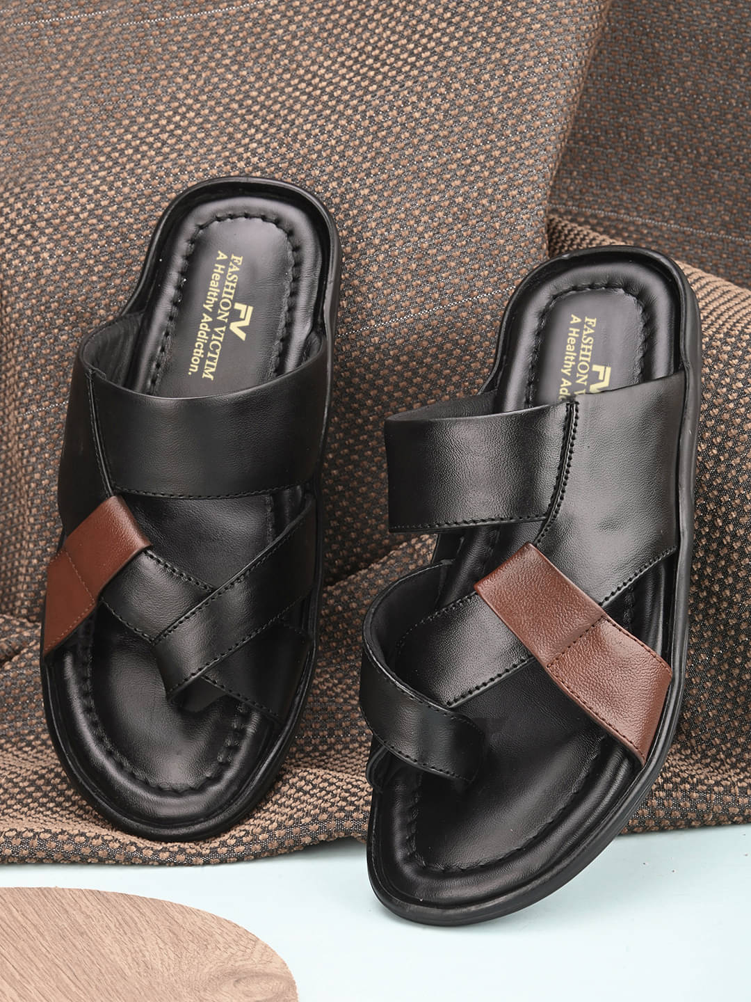     			Fashion Victim Black Men's Leather Slipper