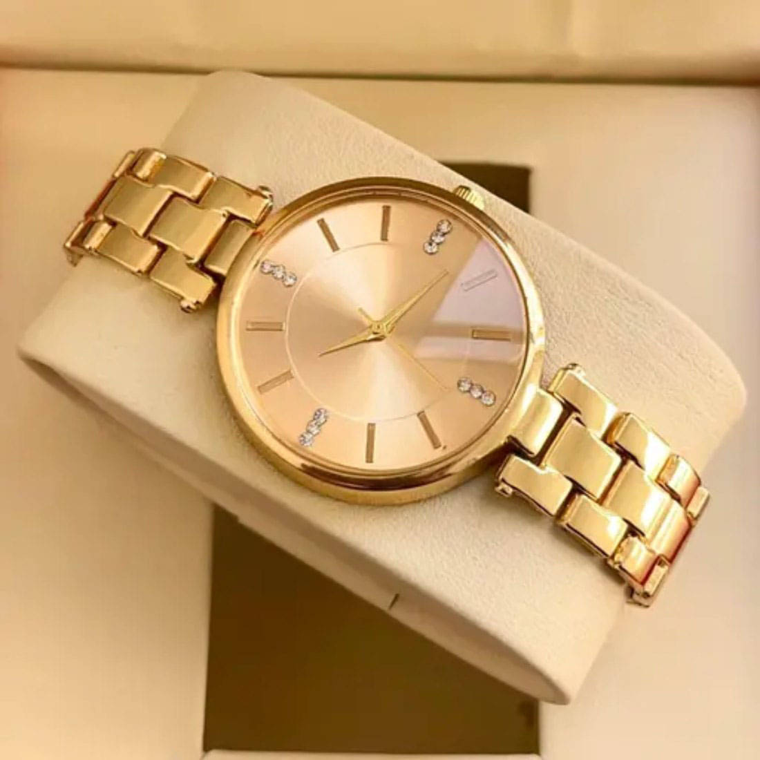     			MARKRIN Gold Metal Analog Womens Watch