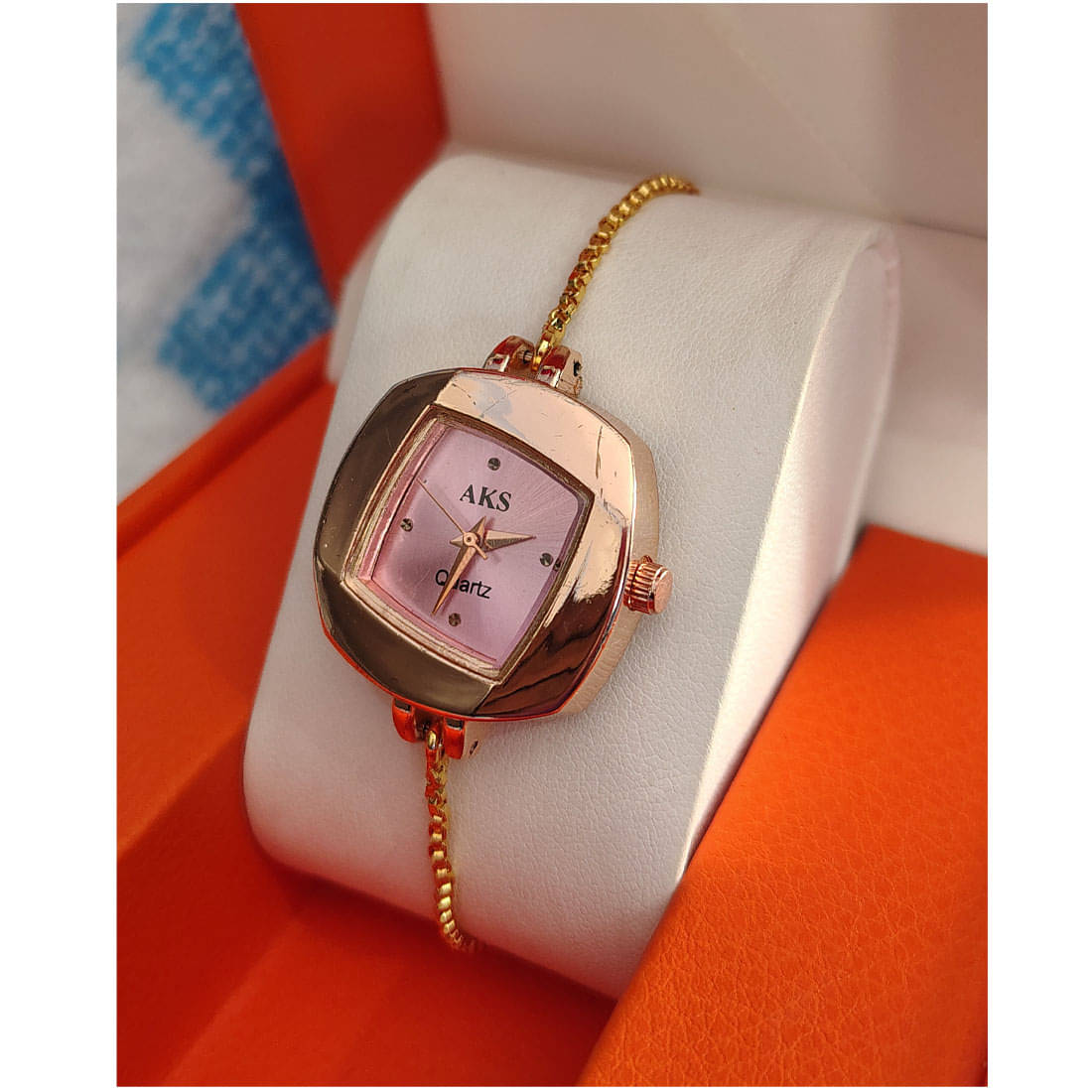     			MARKRIN Gold Stainless Steel Analog Womens Watch