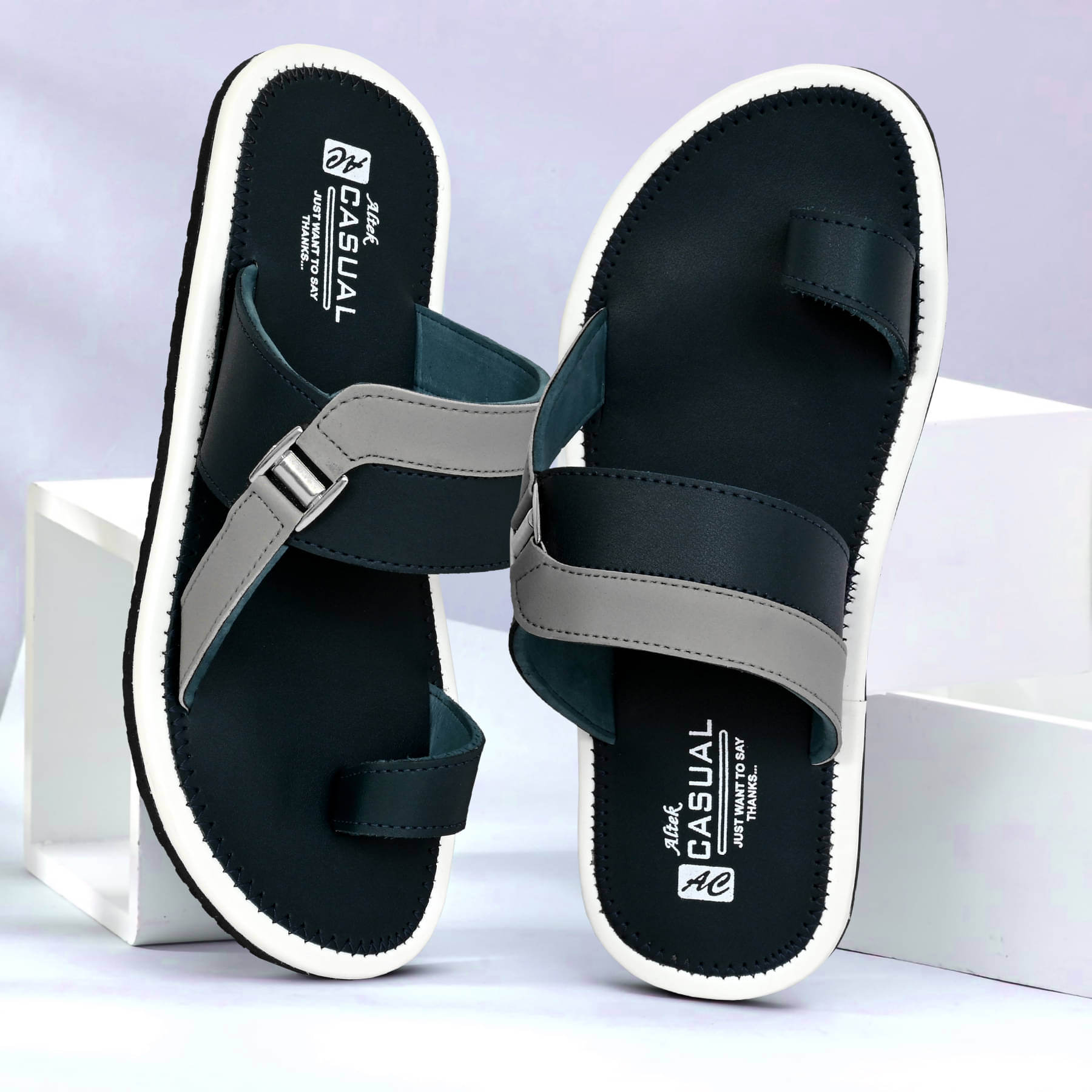     			Altek Navy Men's Daily Slipper