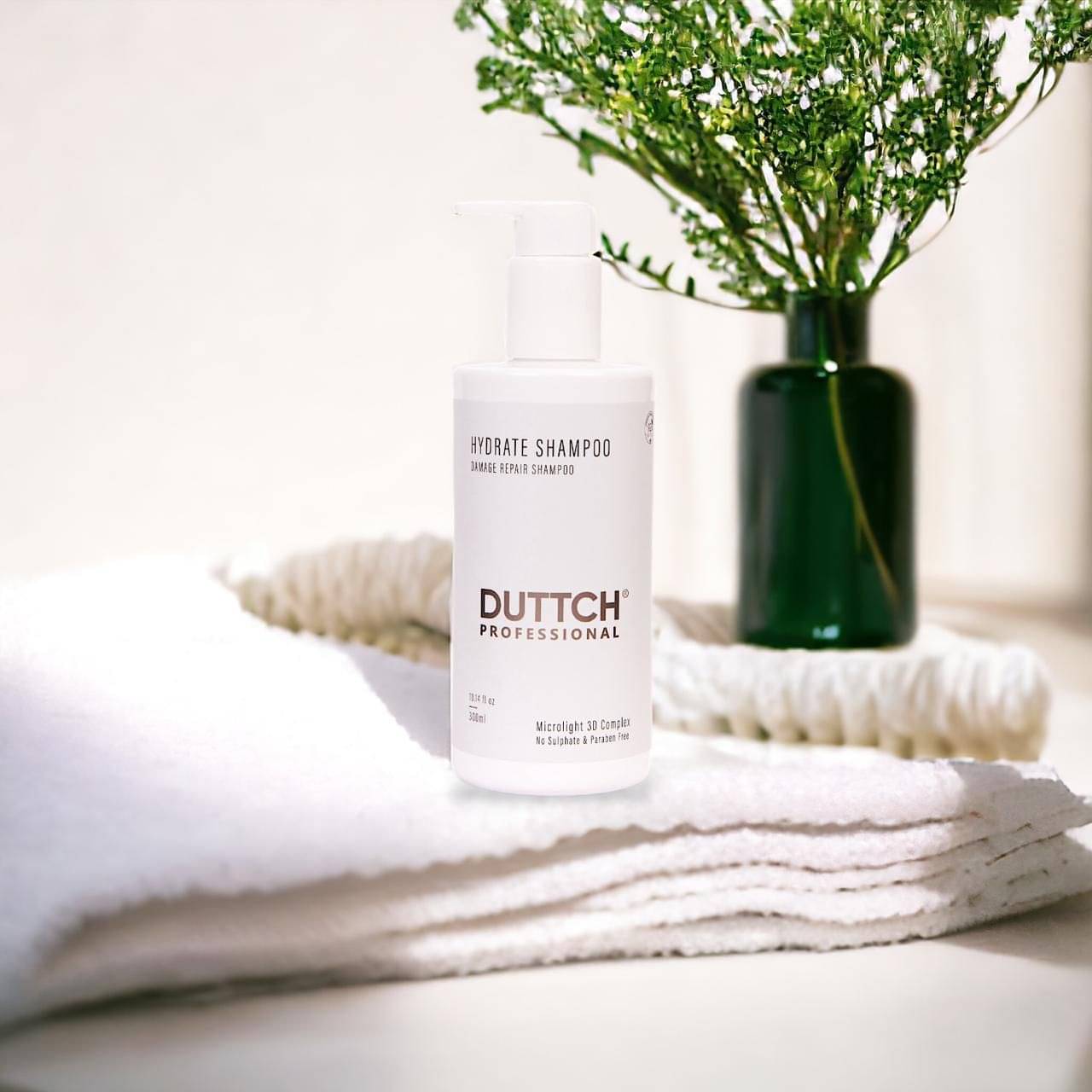     			Duttch Professional Damage & Repair Shampoo 300 ( Pack of 1 )