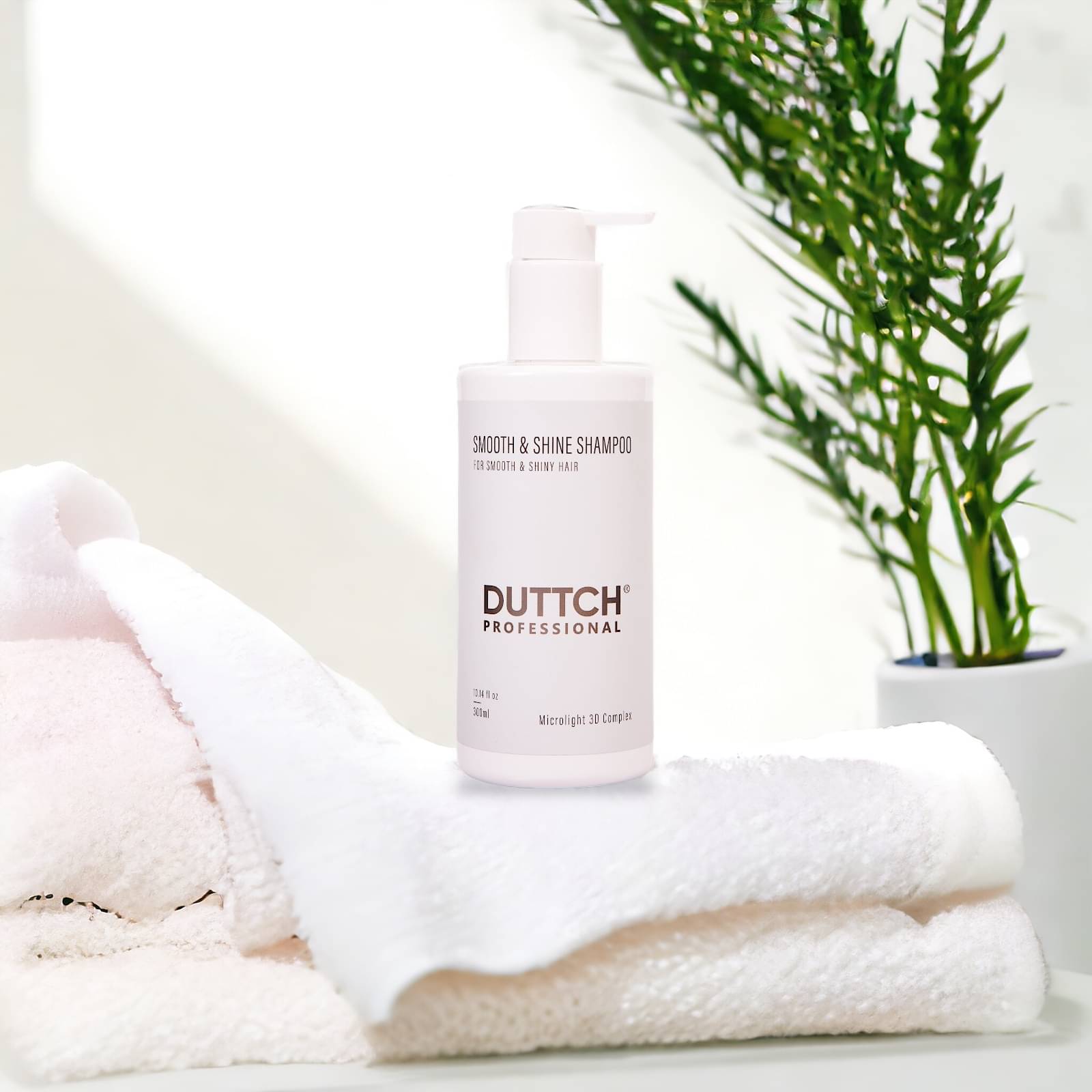     			Duttch Professional Shine Enhancing Shampoo 300 ( Pack of 1 )