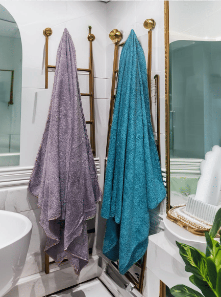 Finesse Decor Pack of 2 Microfibre 325 -GSM Bath Towel ( Magenta ) - Towels | Buy online on ZillyBuy
