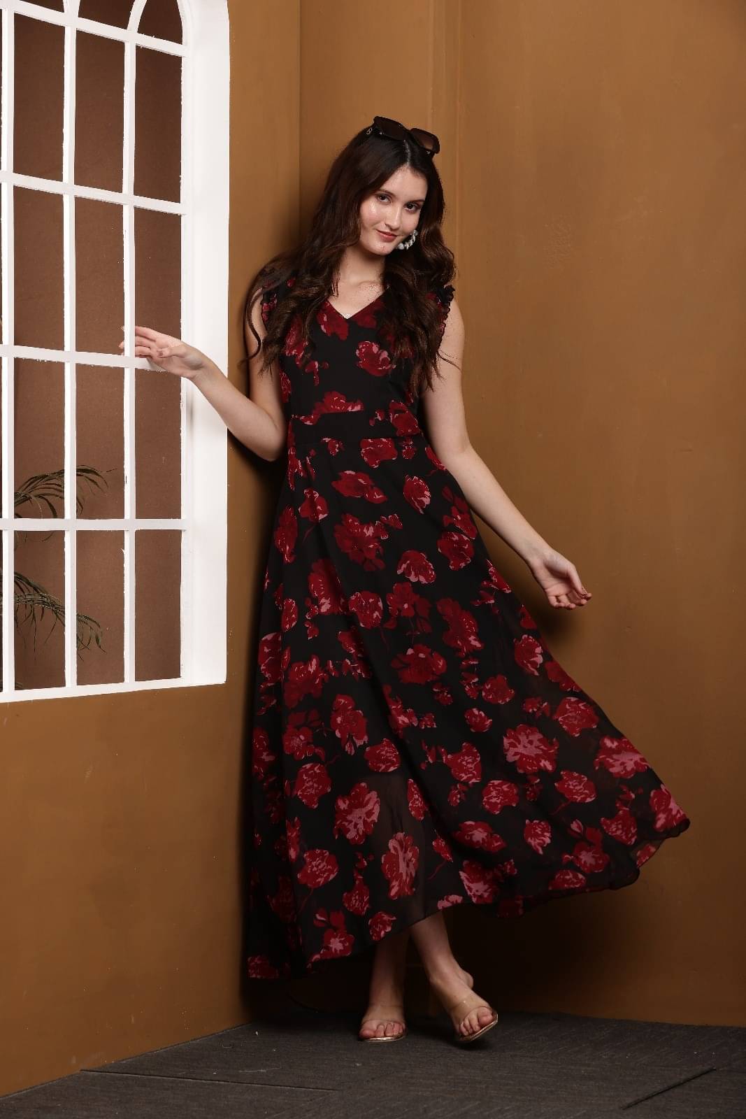 vivient Georgette Printed Full Length Women's Fit & Flare Dress - Black ( Pack of 1 ) vivient Georgette Printed Full Length Women's Fit & Flare Dress - Black ( Pack of 1 )
