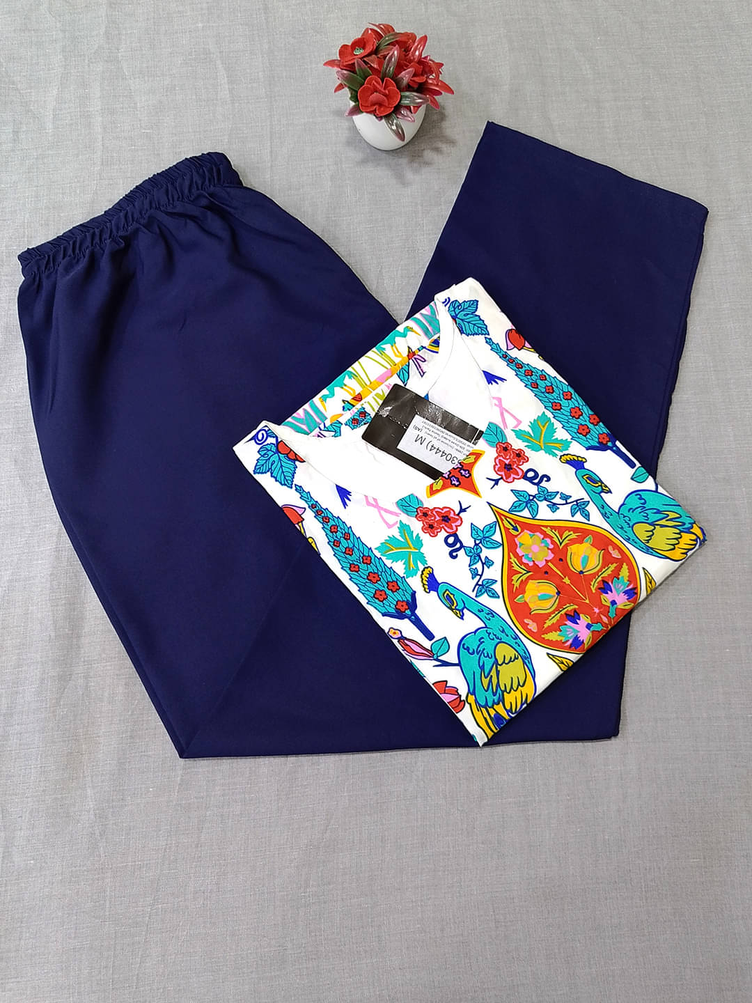 1 Stop Fashion Pack of 1 Crepe Printed Straight Women's Kurti - ( White )     			1 Stop Fashion Pack of 1 Crepe Printed Straight Women's Kurti - ( White )