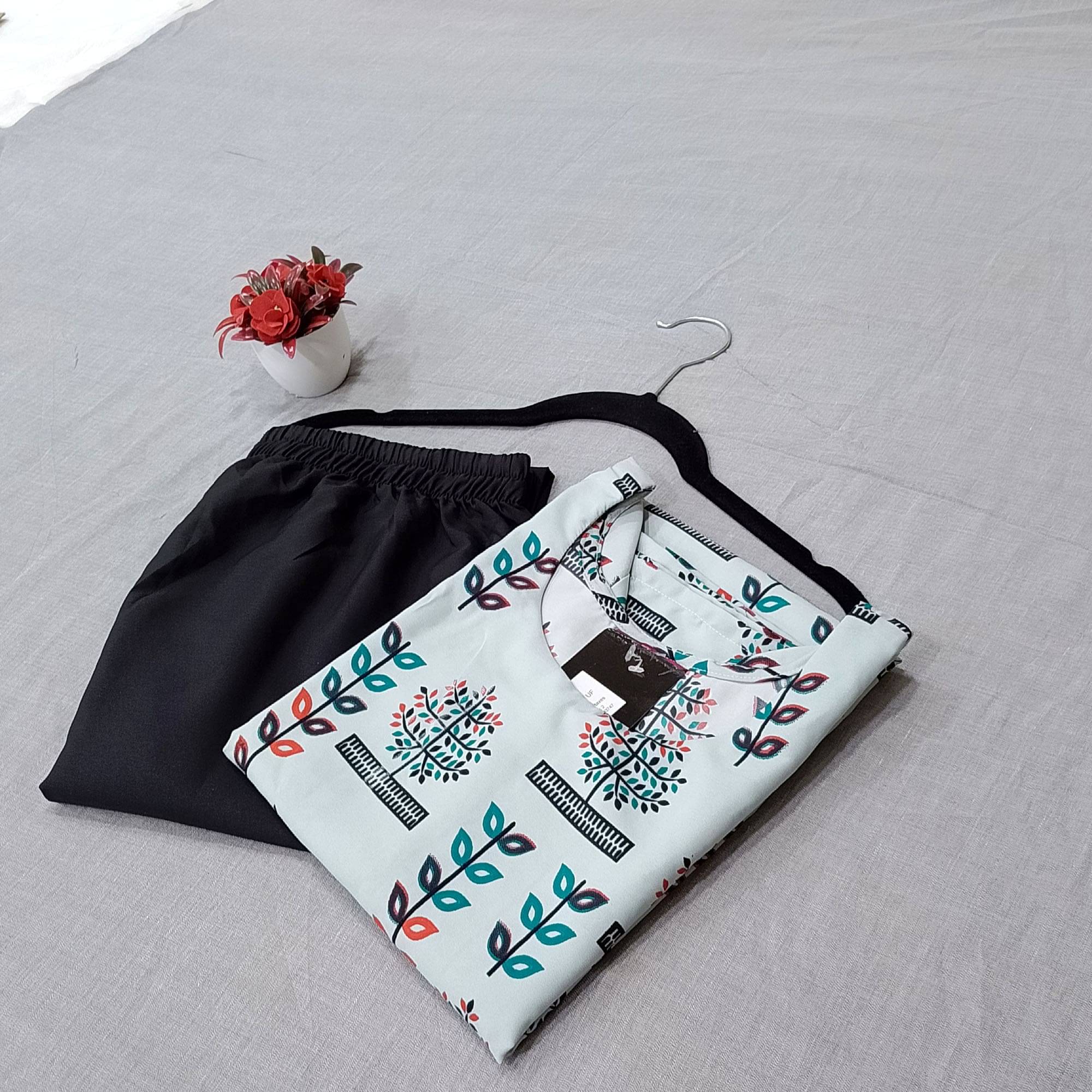 1 Stop Fashion Pack of 1 Crepe Printed Straight Women's Kurti - ( Grey )     			1 Stop Fashion Pack of 1 Crepe Printed Straight Women's Kurti - ( Grey )