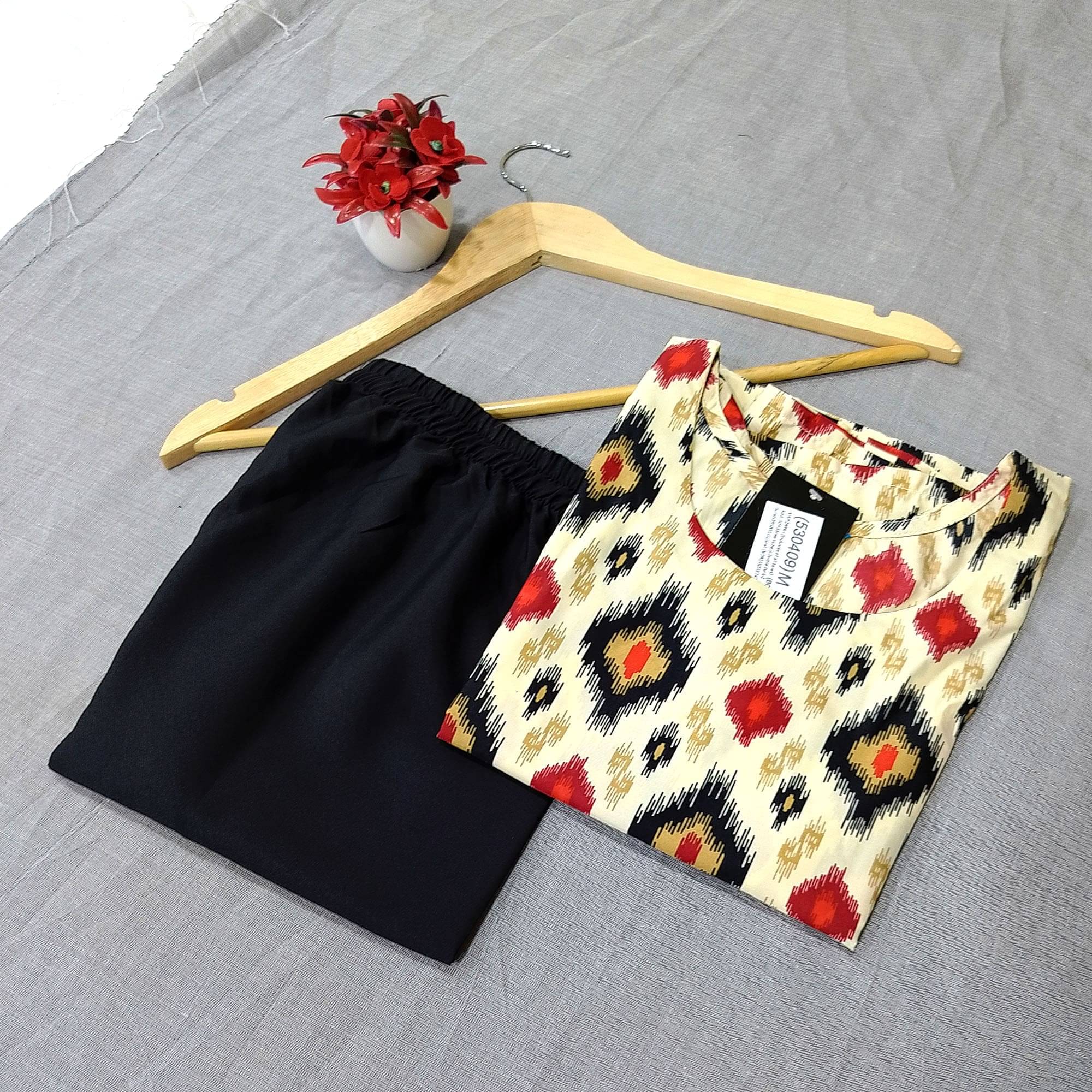 Ethnicbasket Crepe Printed Kurti With Pants Women's Stitched Salwar Suit - White ( Pack of 1 )     			Ethnicbasket Crepe Printed Kurti With Pants Women's Stitched Salwar Suit - White ( Pack of 1 )