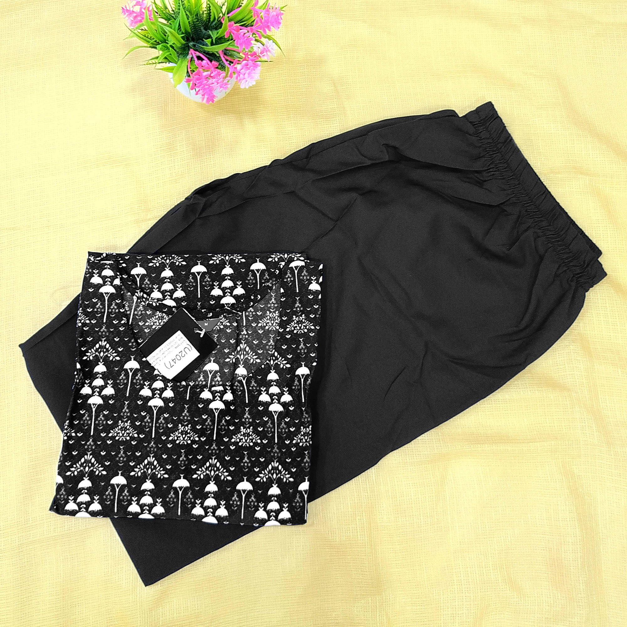 Ethnicbasket Crepe Printed Kurti With Pants Women's Stitched Salwar Suit - Black ( Pack of 1 ) Ethnicbasket Crepe Printed Kurti With Pants Women's Stitched Salwar Suit - Black ( Pack of 1 )