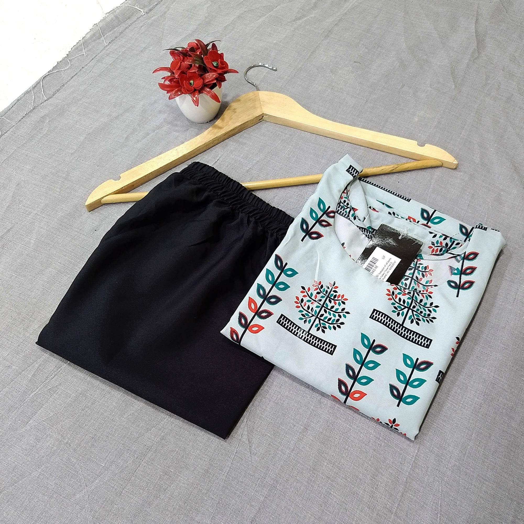 Ethnicbasket Pack of 1 Crepe Printed Straight Women's Kurti - ( Grey )     			Ethnicbasket Pack of 1 Crepe Printed Straight Women's Kurti - ( Grey )