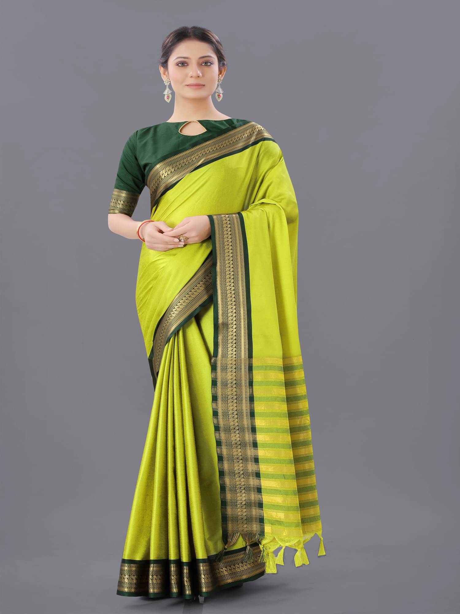     			KV Fashion Cotton Silk Solid Saree With Unstitched Blouse Piece ( Maroon )