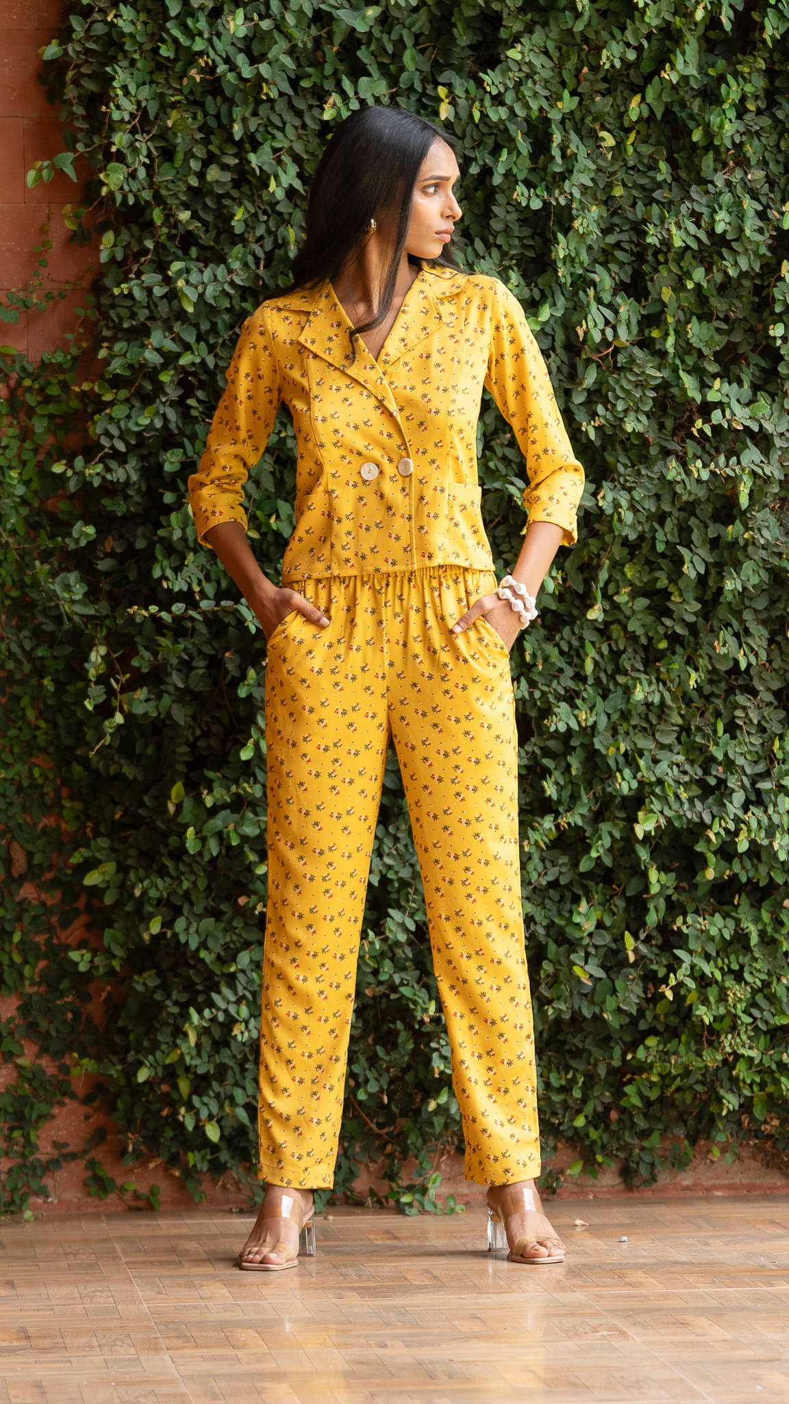     			Mantra Fashion Women's Yellow Floral Shirt Trouser Co-Ord Set ( Pack of 1)