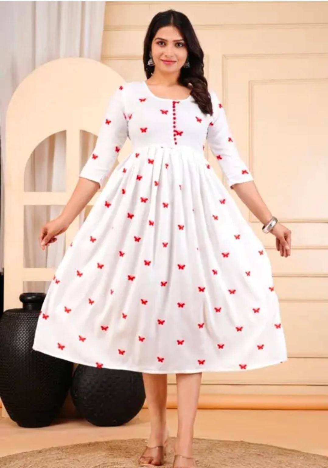    			SHREE JEE FABRICS Pack of 1 Rayon Printed Flared Women's Kurti - ( white )
