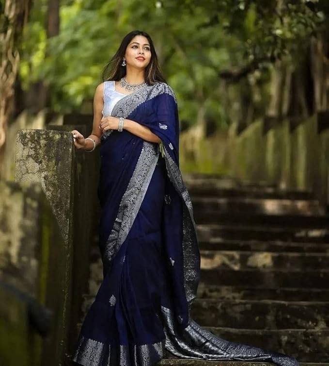 Suntex Silk Woven Saree With Unstitched Blouse Piece ( Navy Blue ) Suntex Silk Woven Saree With Unstitched Blouse Piece ( Navy Blue )