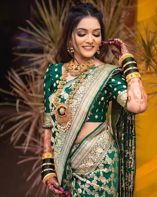 Vastukala Art Silk Woven Saree With Unstitched Blouse Piece ( Green )     			Vastukala Art Silk Woven Saree With Unstitched Blouse Piece ( Green )