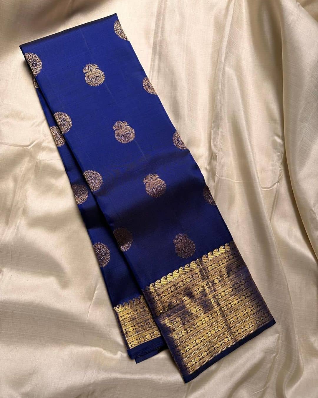 Vastukala Silk Woven Saree With Unstitched Blouse Piece ( Navy Blue ) - Sarees | Buy online on ZillyBuy