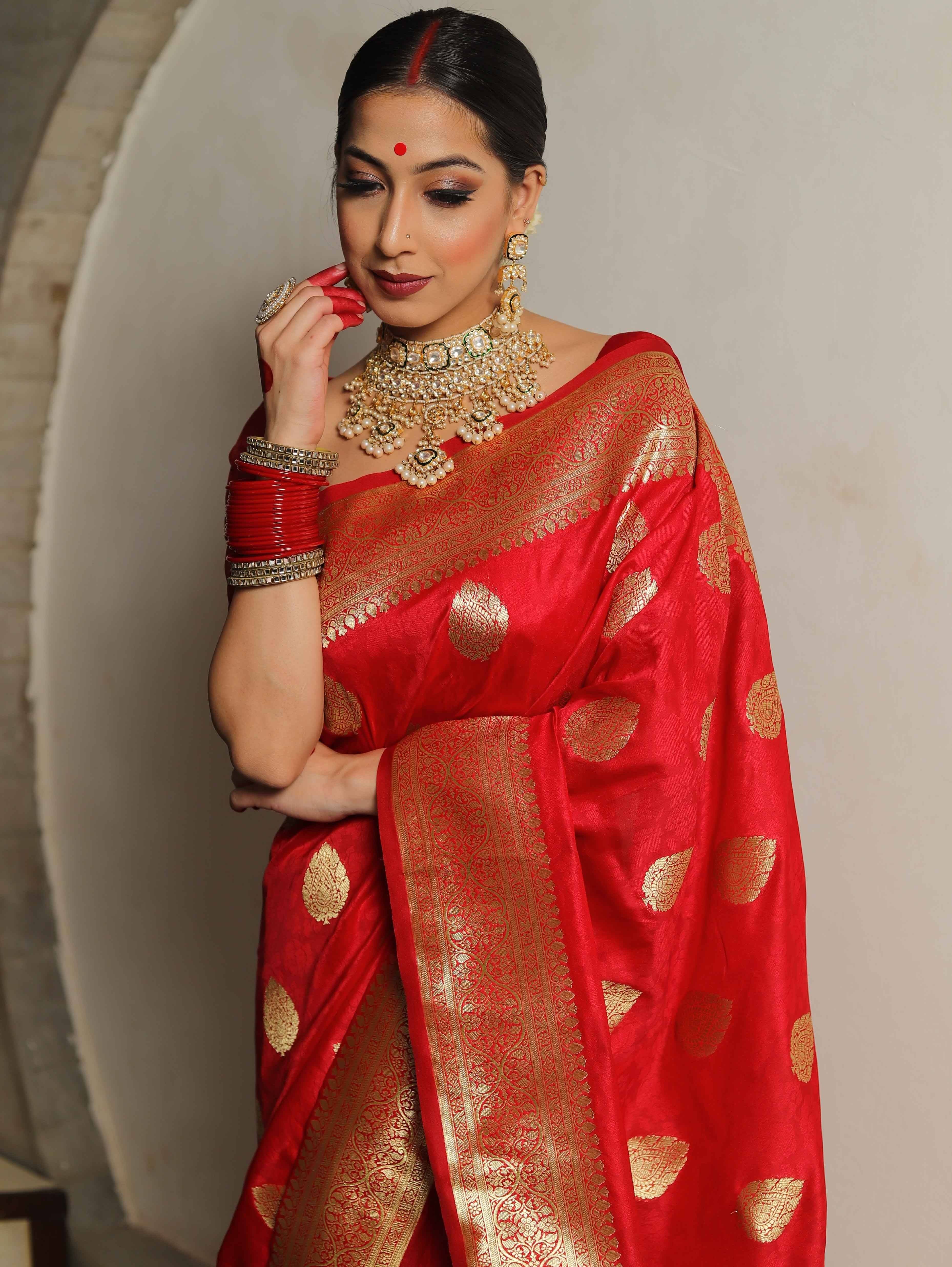 Vastukala Silk Woven Saree With Unstitched Blouse Piece ( Red ) Vastukala Silk Woven Saree With Unstitched Blouse Piece ( Red )