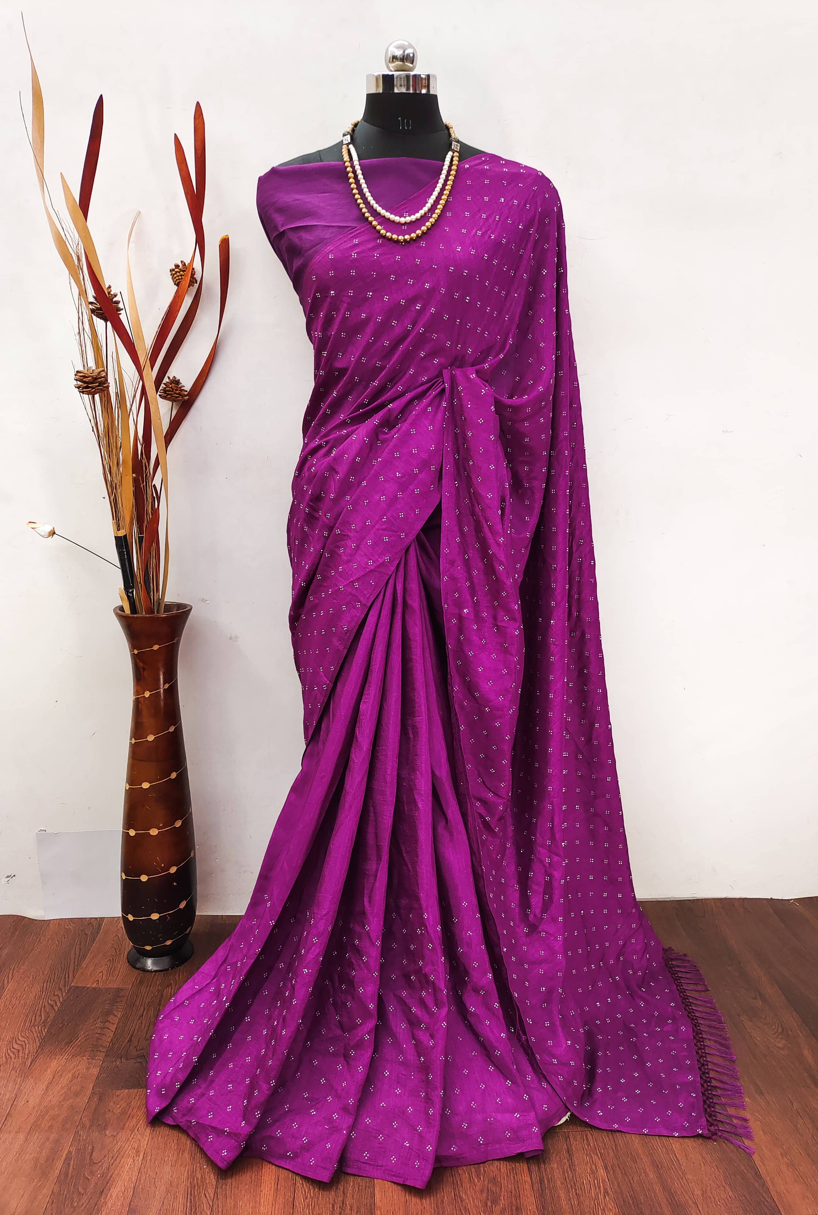 Vastukala Silk Embroidered Saree With Unstitched Blouse Piece ( Purple ) Vastukala Silk Embroidered Saree With Unstitched Blouse Piece ( Purple )