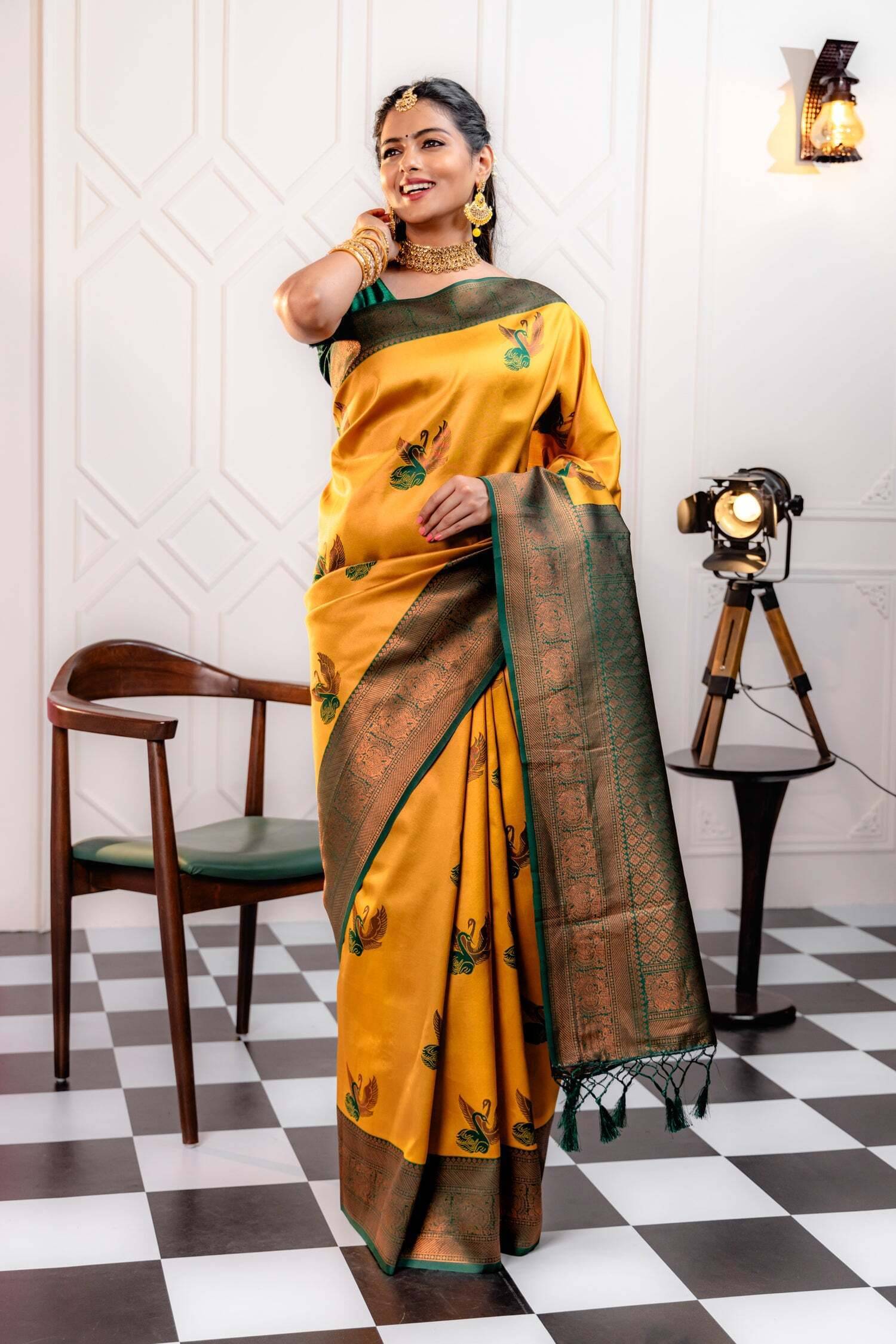 Vastukala Silk Woven Saree With Unstitched Blouse Piece ( Multicolor ) Vastukala Silk Woven Saree With Unstitched Blouse Piece ( Multicolor )
