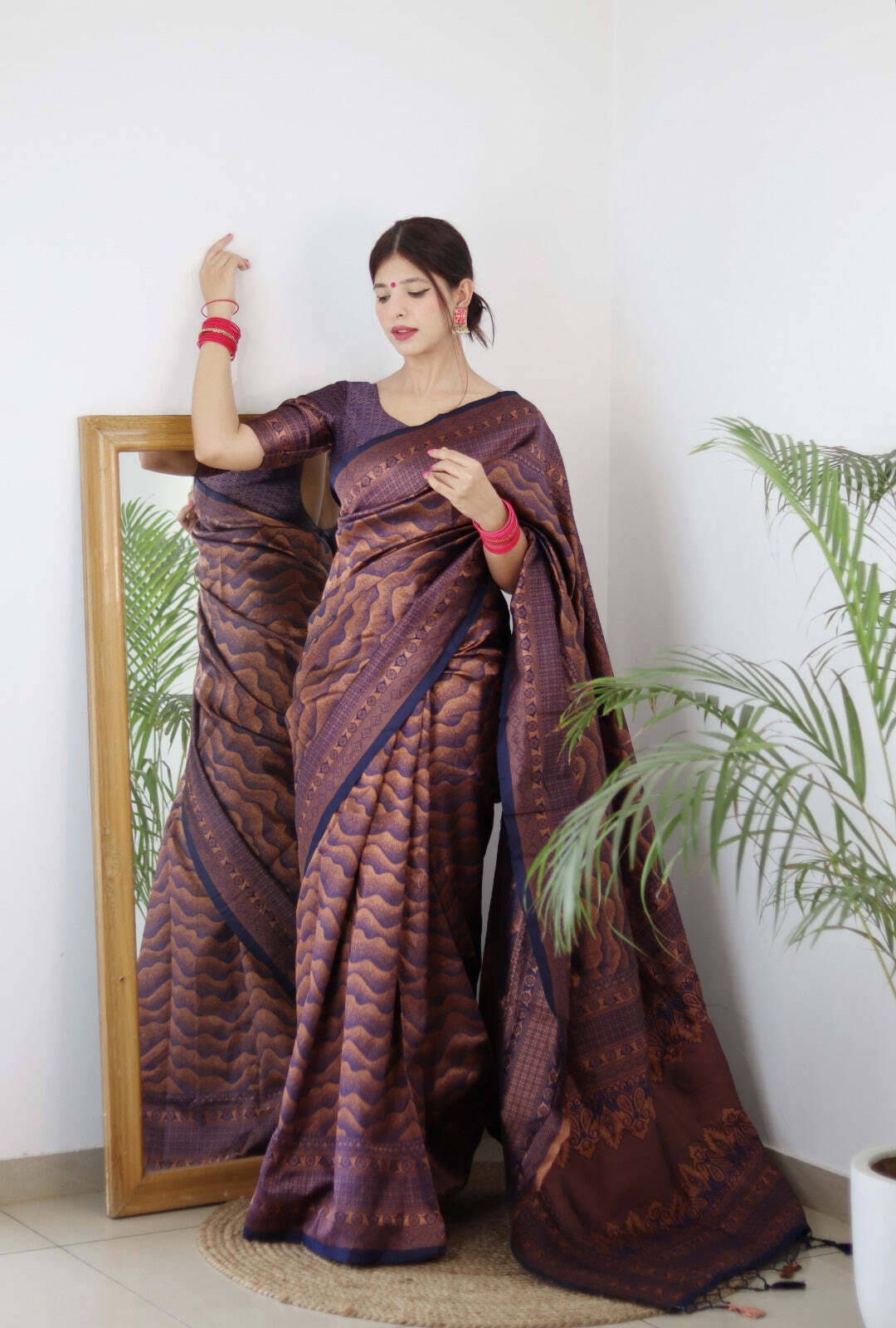     			Vastukala Silk Woven Saree With Unstitched Blouse Piece ( Navy Blue )