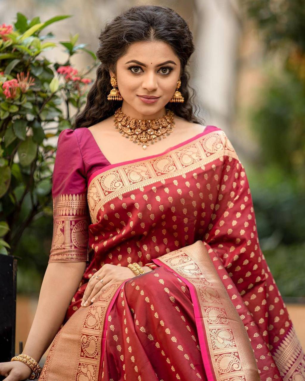     			Vastukala Silk Woven Saree With Unstitched Blouse Piece ( Maroon )