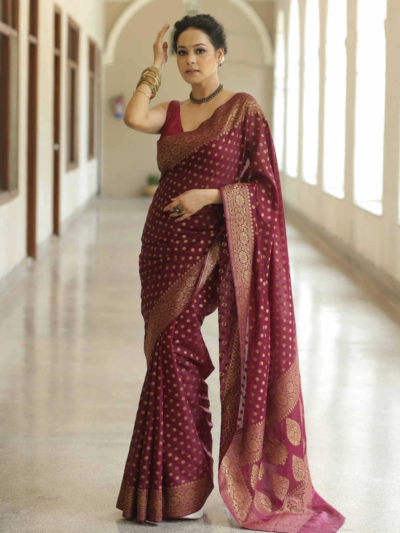 Vastukala Silk Woven Saree With Unstitched Blouse Piece ( Maroon ) Vastukala Silk Woven Saree With Unstitched Blouse Piece ( Maroon )