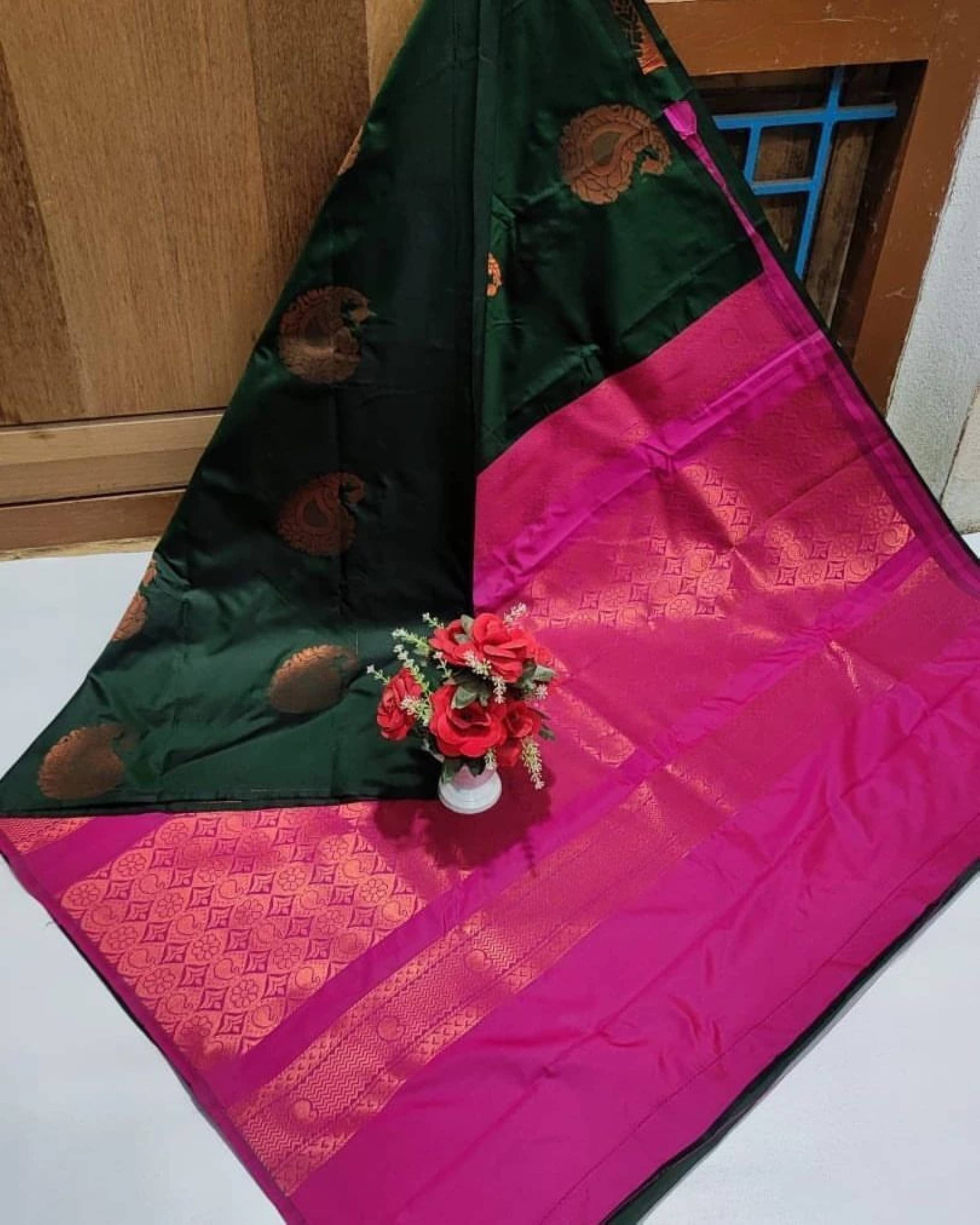     			Vastukala Silk Woven Saree With Unstitched Blouse Piece ( Multicolor )