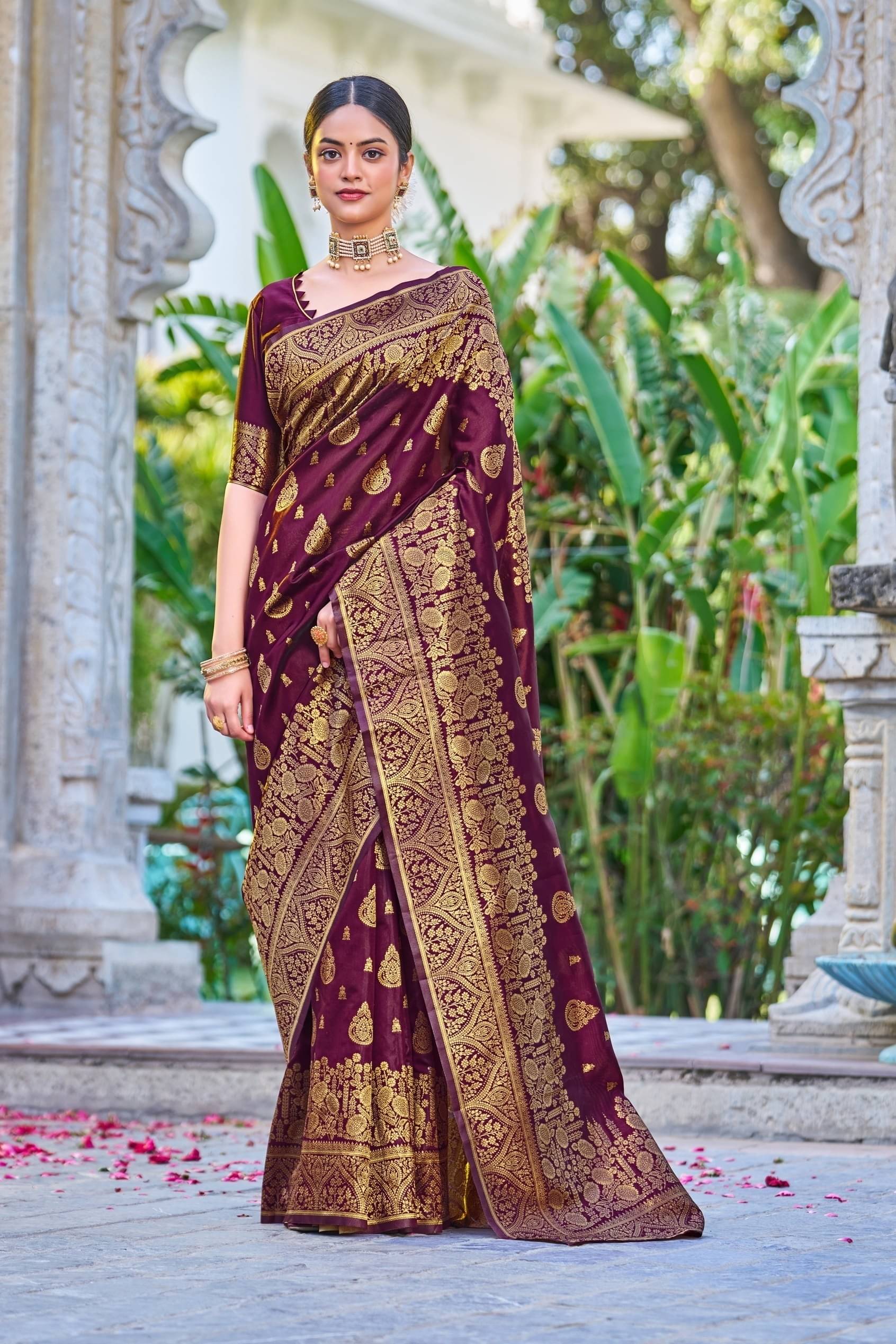 Vastukala Silk Woven Saree With Unstitched Blouse Piece ( Purple ) Vastukala Silk Woven Saree With Unstitched Blouse Piece ( Purple )