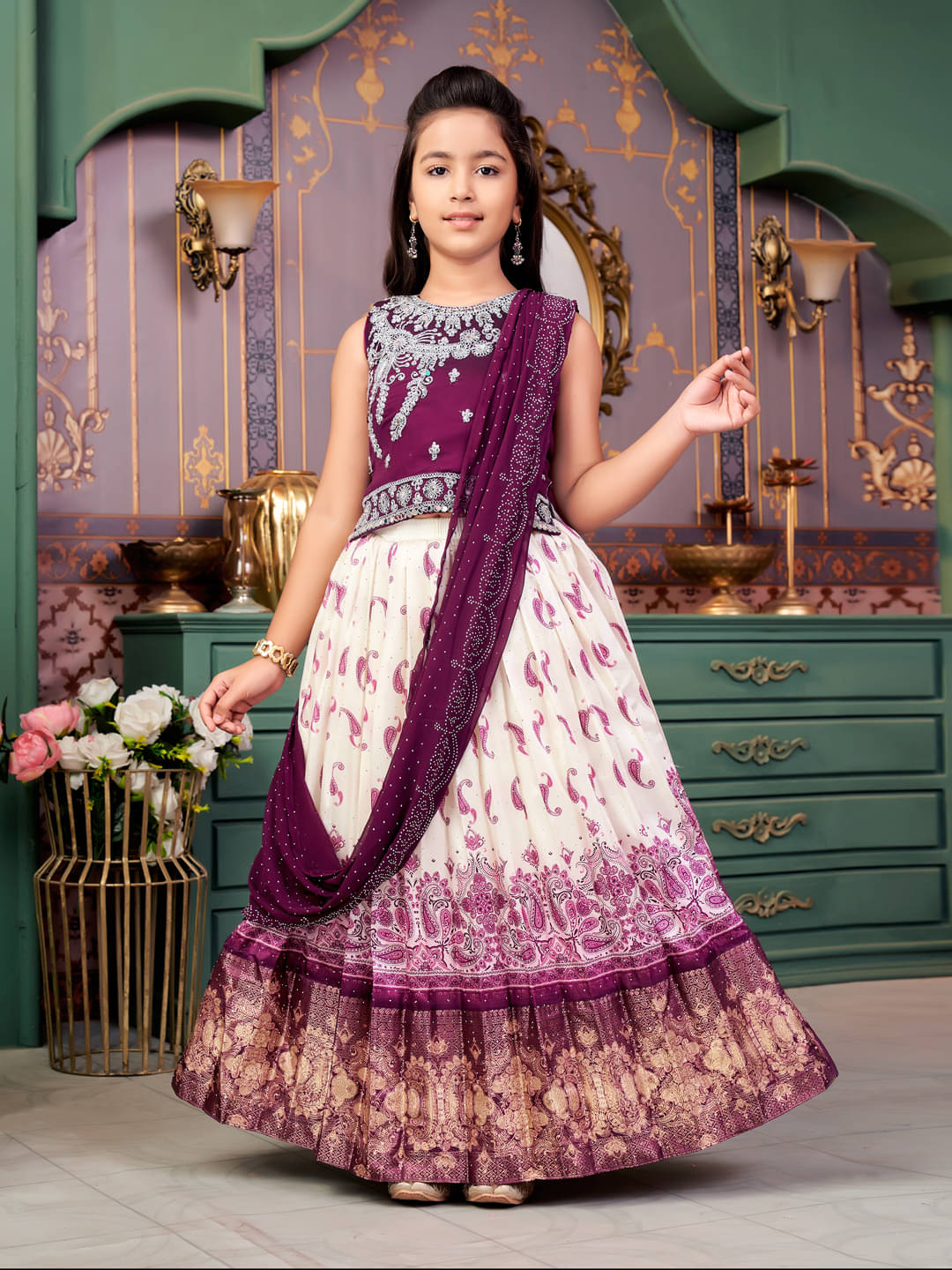    			Aarika Georgette Lehenga Choli Set For Girls ( Pack of 1 , Purple )