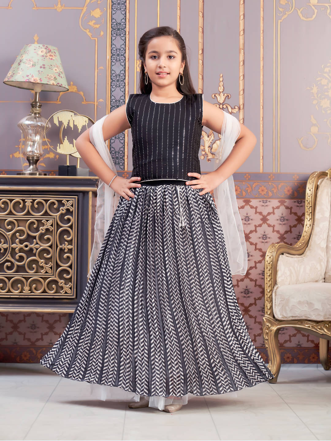     			Aarika Georgette Lehenga Choli Set For Girls ( Pack of 1 , Black )
