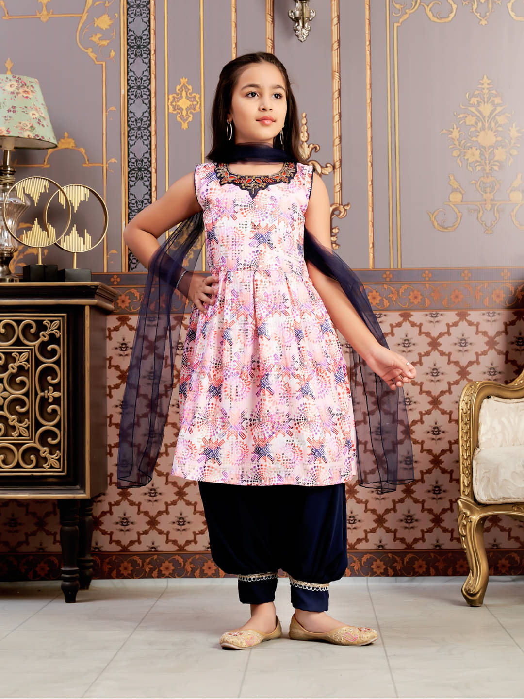     			Aarika Girls Cotton Blend Kurti with Salwar ( Pack of 1 , Navy Blue )