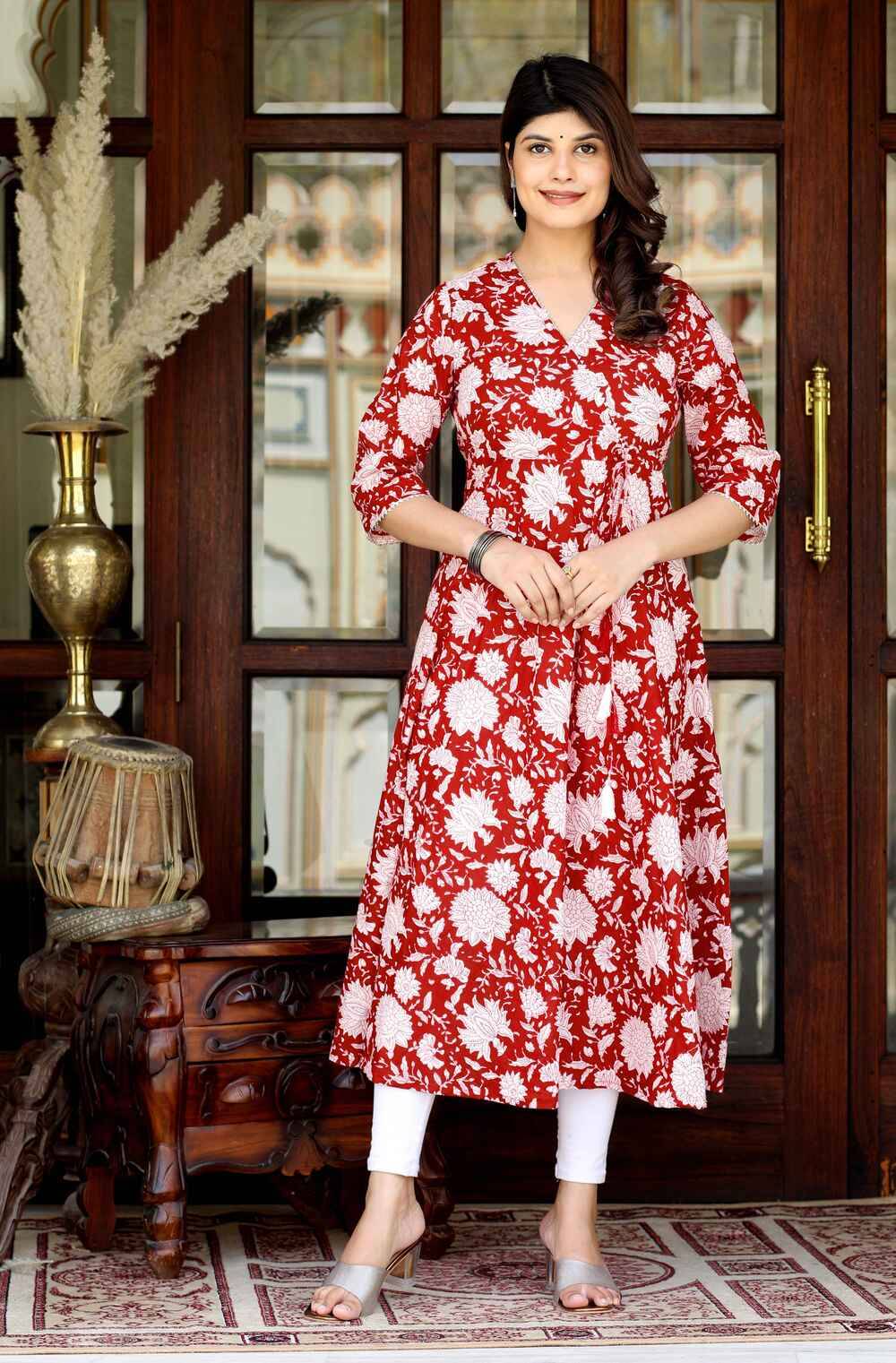     			Angiya Pack of 1 Cotton Printed Anarkali Women's Kurti - ( Red )