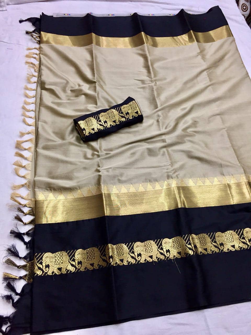 FAB SILK Cotton Silk Woven Saree With Unstitched Blouse Piece ( Cream ) - Sarees | Buy online on ZillyBuy