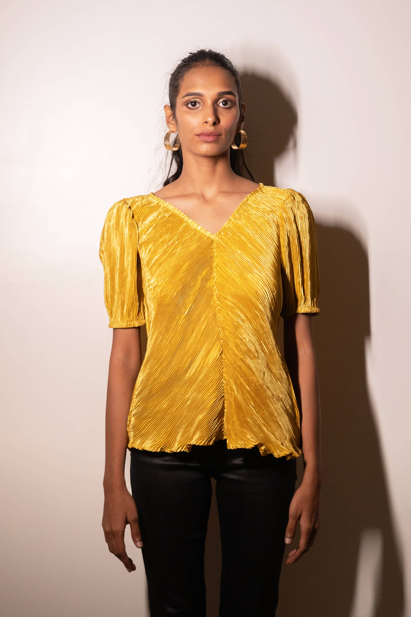 Mantra Fashion Women's Yellow Solid V Neck Top ( Pack of 1)     			Mantra Fashion Women's Yellow Solid V Neck Top ( Pack of 1)