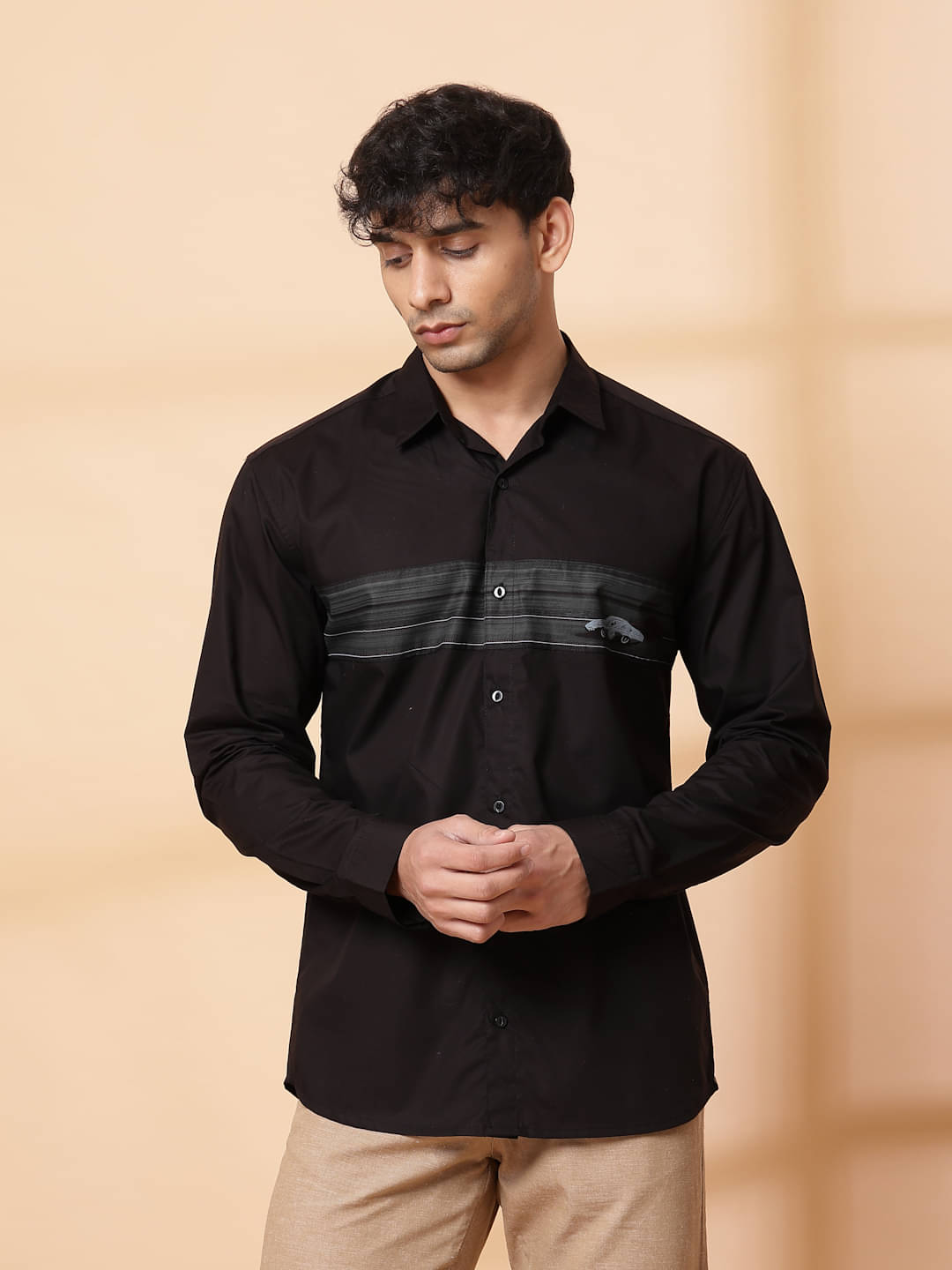     			Rigo Cotton Blend Regular Fit Striped Full Sleeves Men's Casual Shirt - Black ( Pack of 1 )