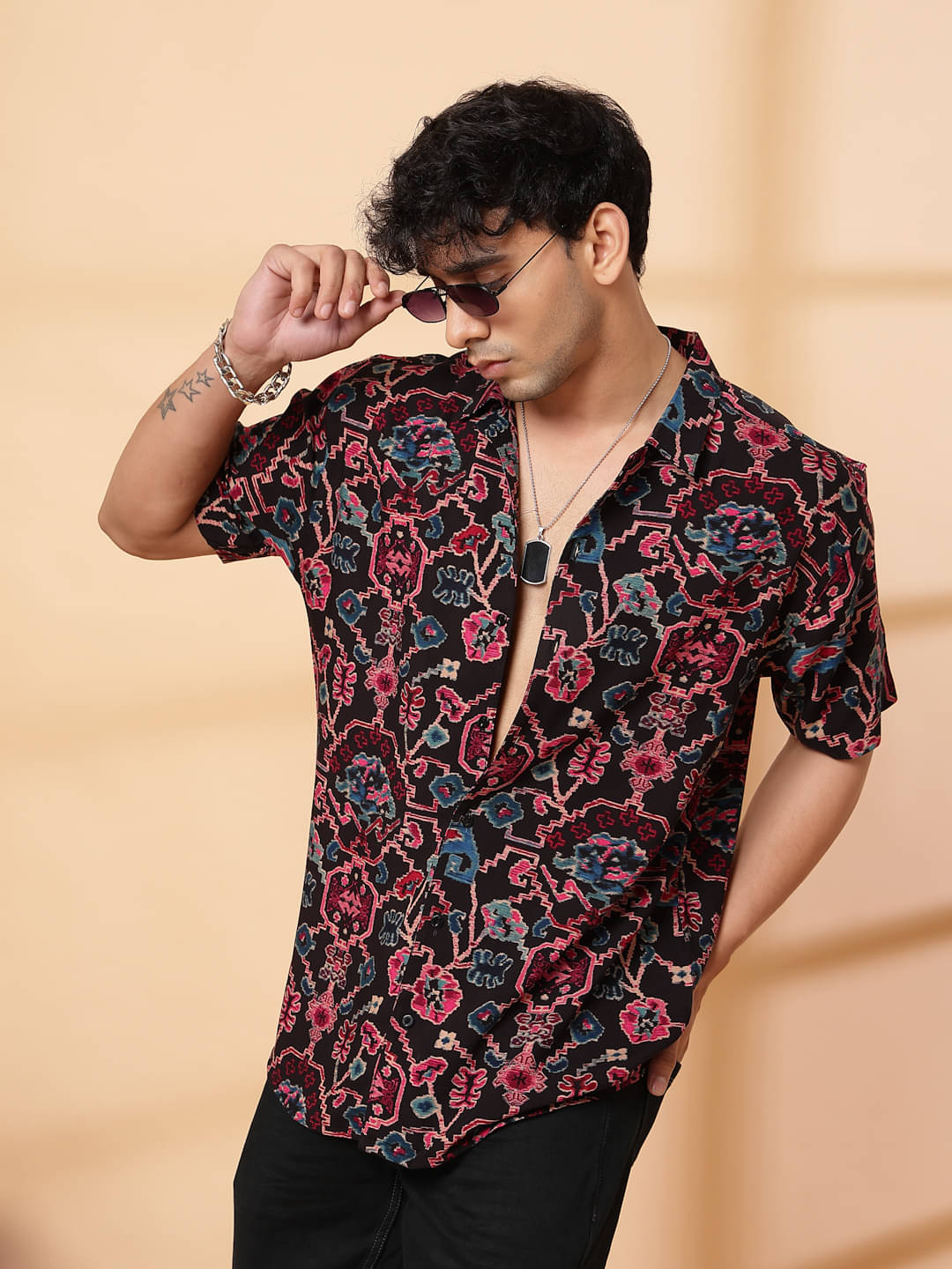     			Rigo Rayon Regular Fit Printed Half Sleeves Men's Casual Shirt - Black ( Pack of 1 )