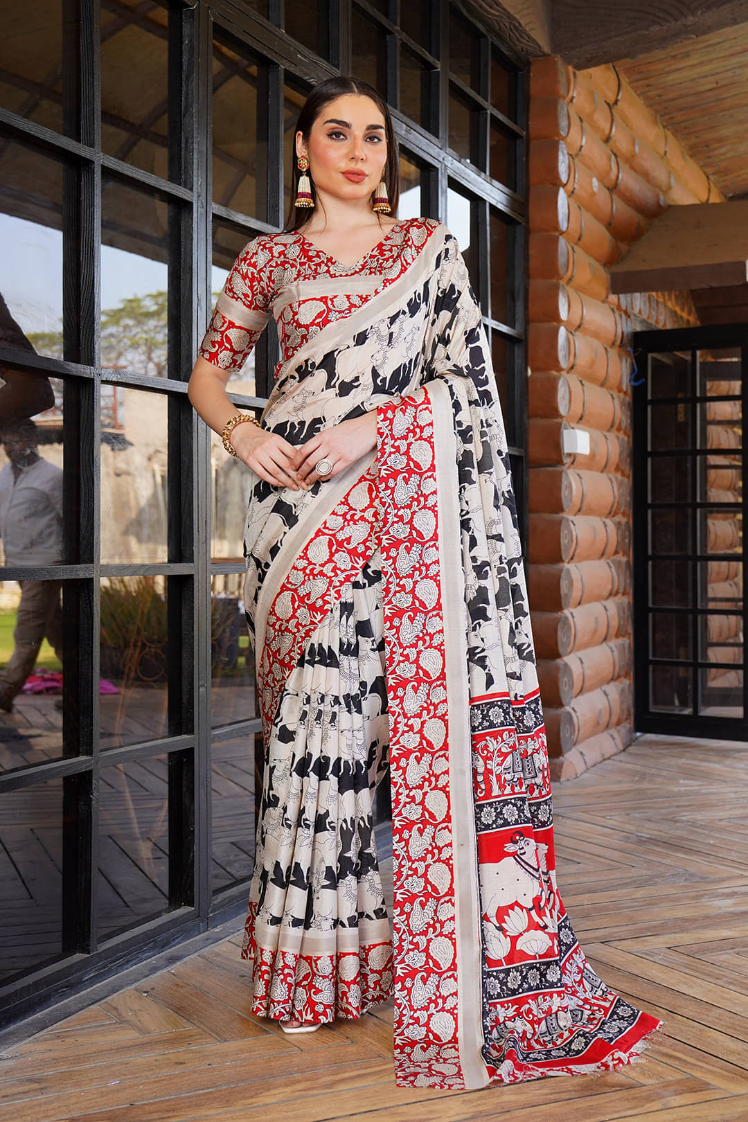     			Sanwariya Silks Silk Blend Printed Saree With Unstitched Blouse Piece ( White )