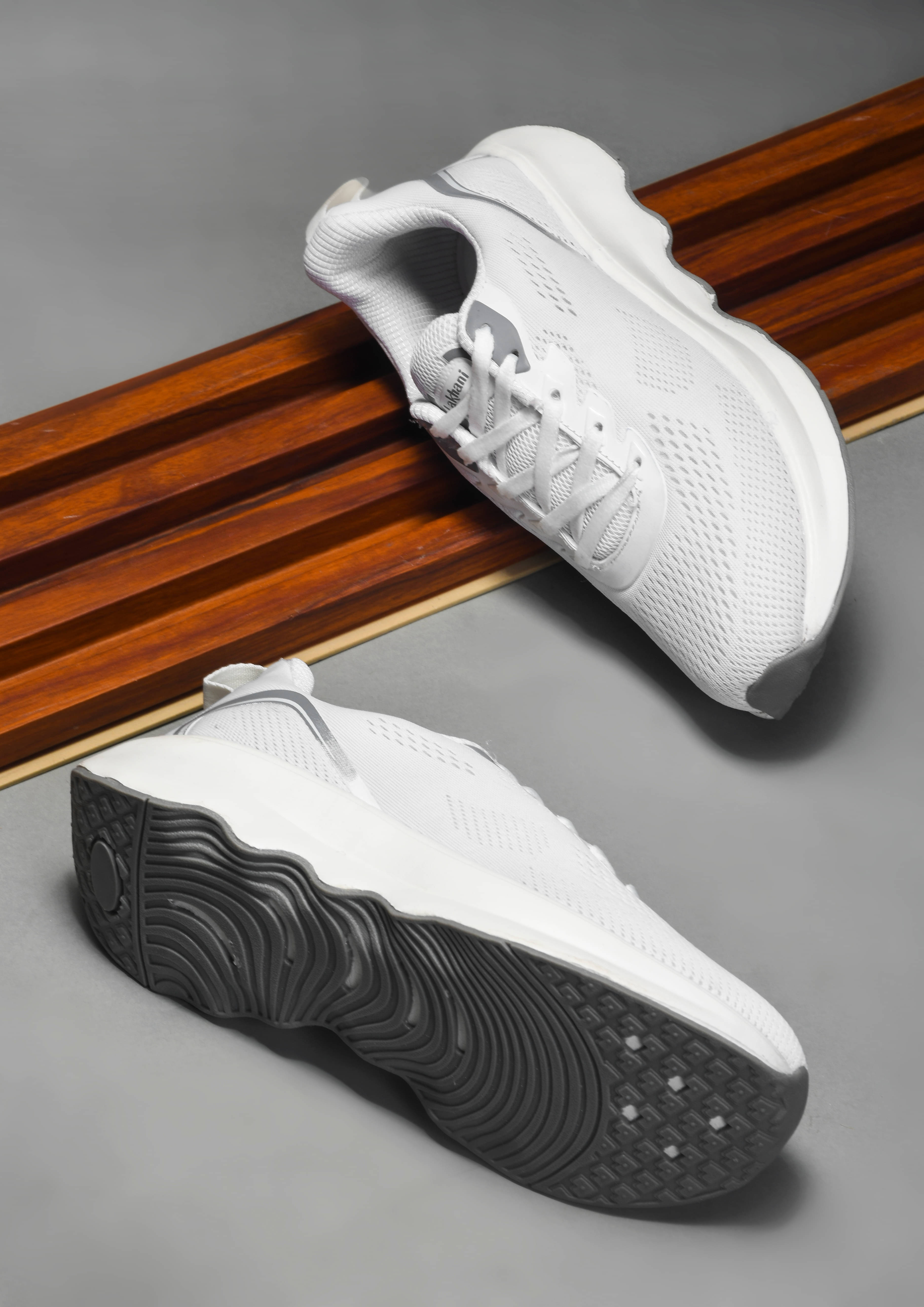     			Lakhani Aashirwad Ranger-03 White Men's Sports Running Shoes