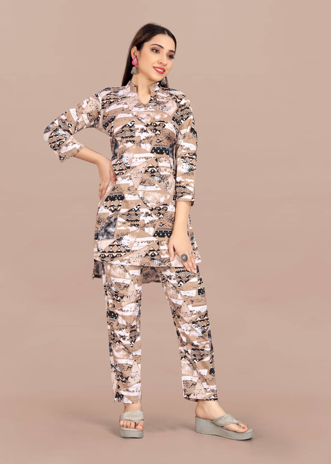     			INDIAN SILKS Women Printed Kurta With Trousers Co-Ord Set ( Brown )