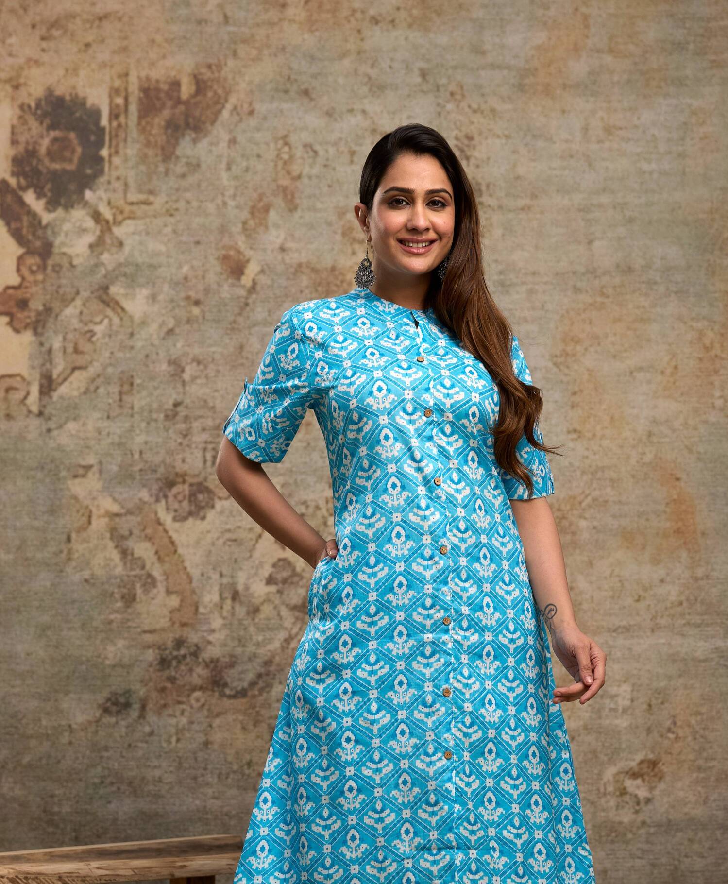     			Angvarnika Cotton Printed Kurti With Pants Women's Stitched Salwar Suit - Blue ( Pack of 1 )