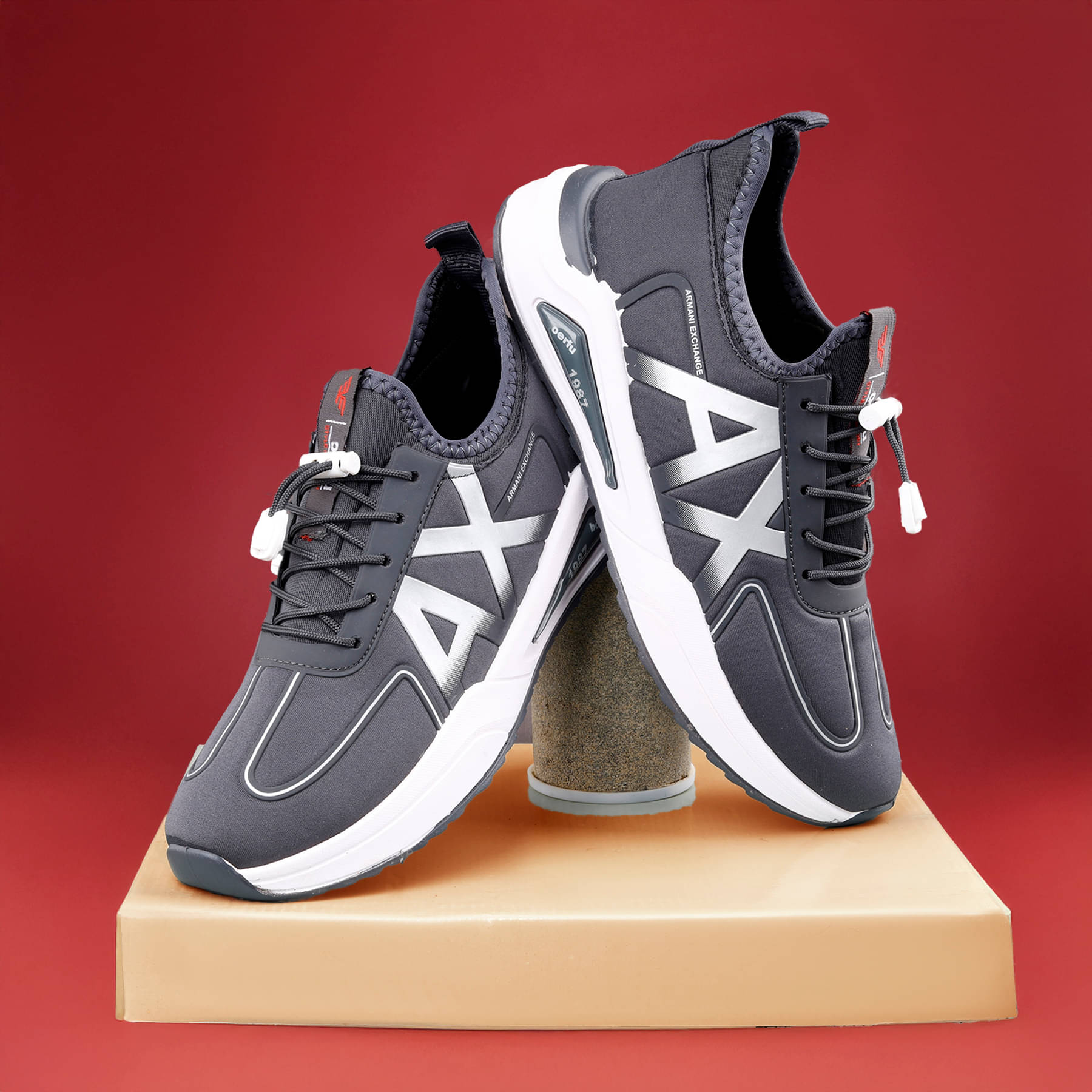     			Jynx Men Dark Grey Sports Shoes Dark Grey Men's Lifestyle Shoes
