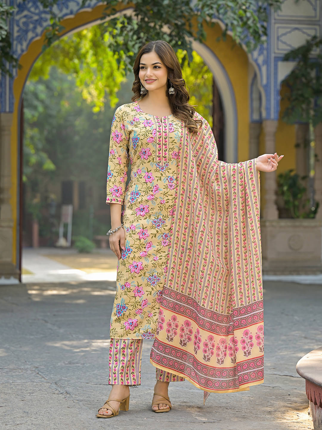 Vaamsi Rayon Printed Kurti With Pants Women's Stitched Salwar Suit - Yellow ( Pack of 1 )     			Vaamsi Rayon Printed Kurti With Pants Women's Stitched Salwar Suit - Yellow ( Pack of 1 )