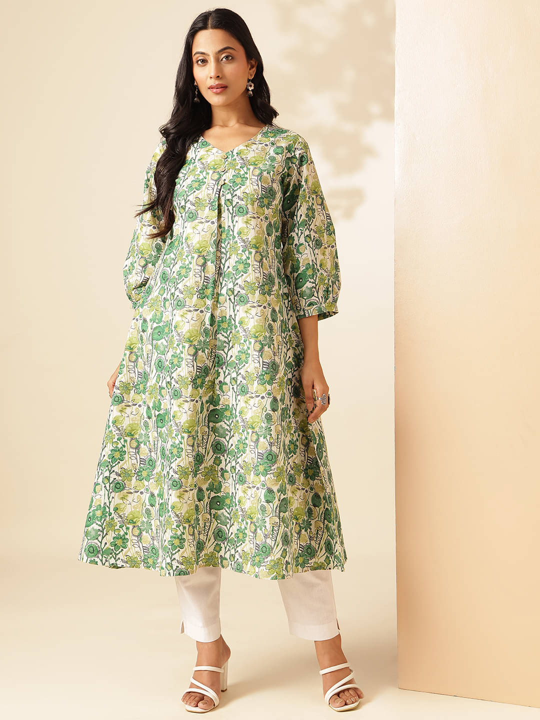 Vbuyz Pack of 1 Cotton Printed Flared Women's Kurti - ( Light Green ) Vbuyz Pack of 1 Cotton Printed Flared Women's Kurti - ( Light Green )