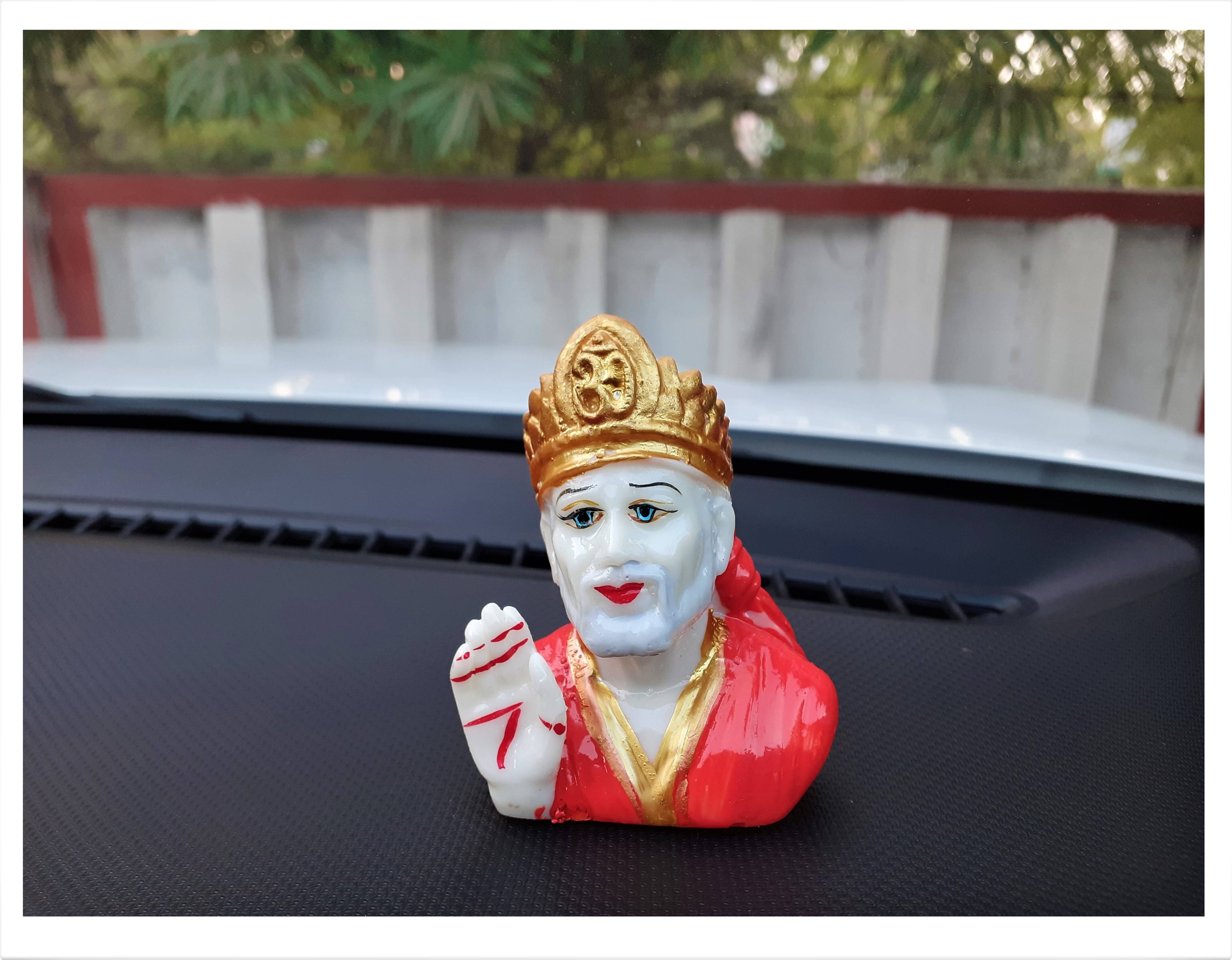     			Afterstitch Sai Baba God Idol For Car Dashboard Lord Showpiece (Pack of 1)