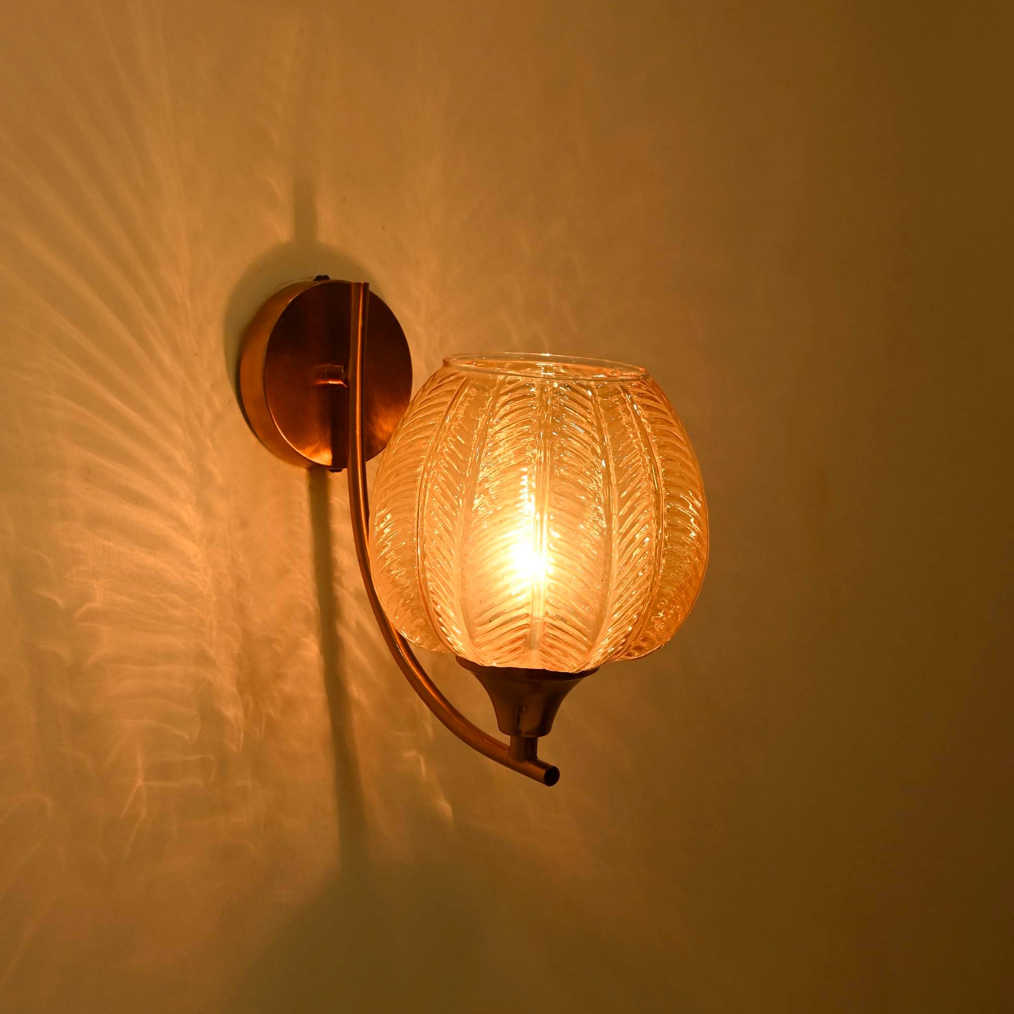 AFAST Gold Wallchiere ( Pack Of 1 ) AFAST Gold Wallchiere ( Pack Of 1 )