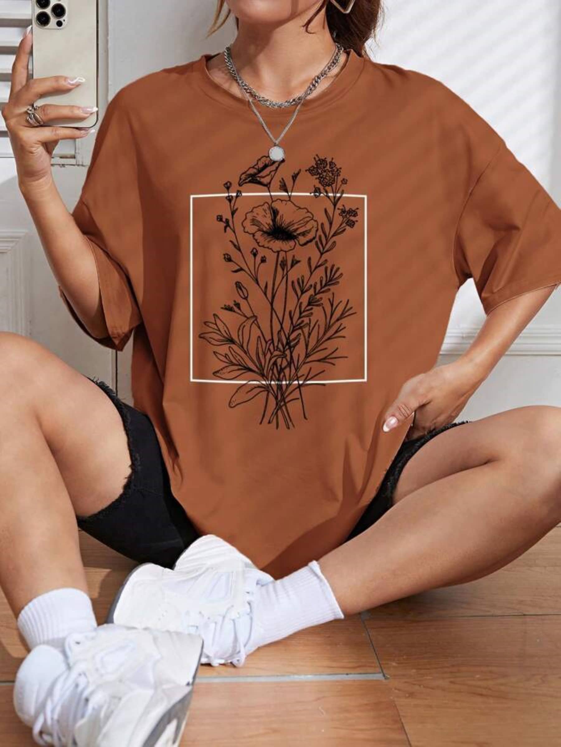 Kashian Women Cotton Blend Printed Oversized Fit Round Neck T-Shirt ( Black )