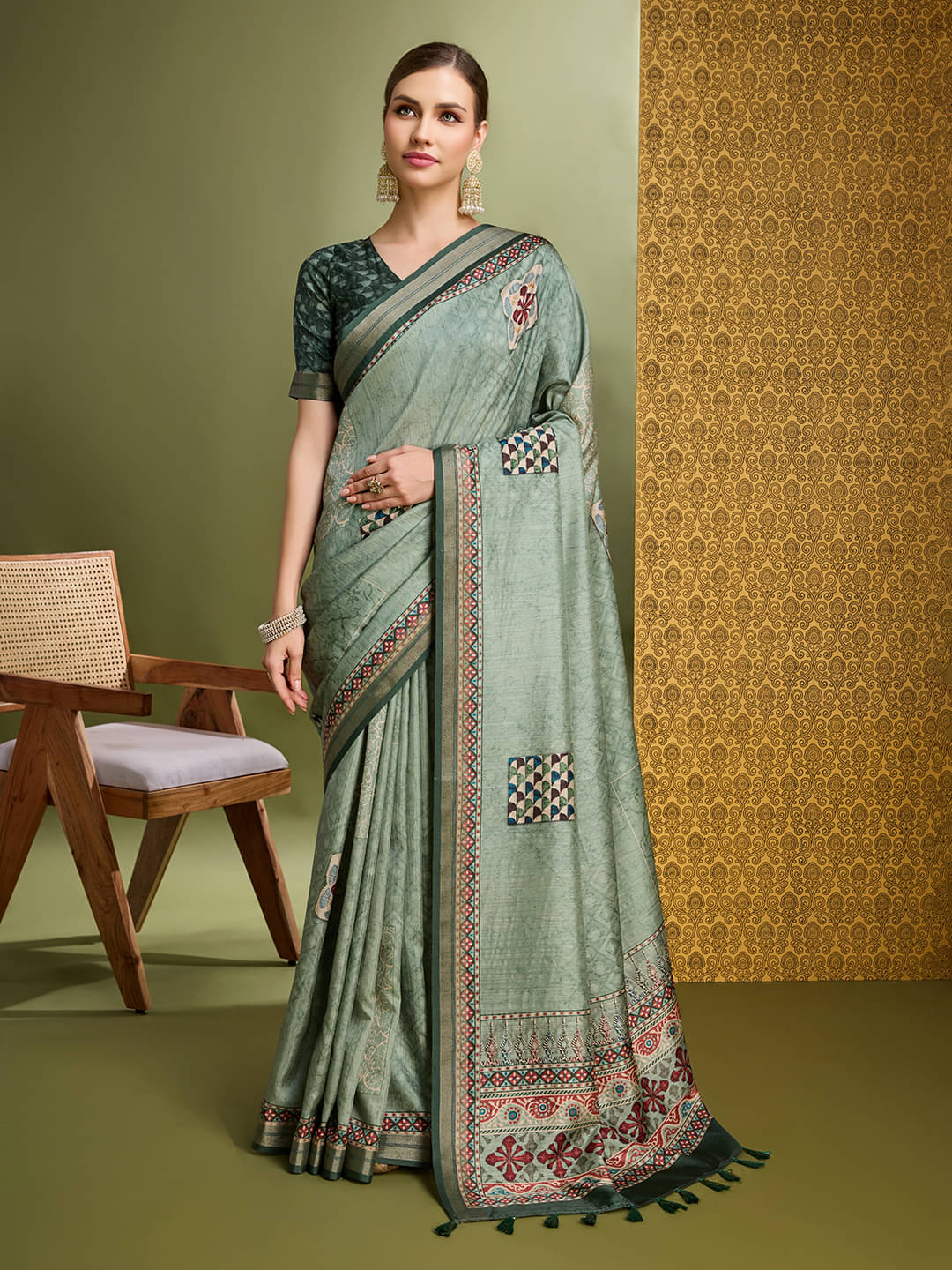 MANTROTSAV Silk Blend Printed Saree With Unstitched Blouse Piece ( Sea Green ) MANTROTSAV Silk Blend Printed Saree With Unstitched Blouse Piece ( Sea Green )