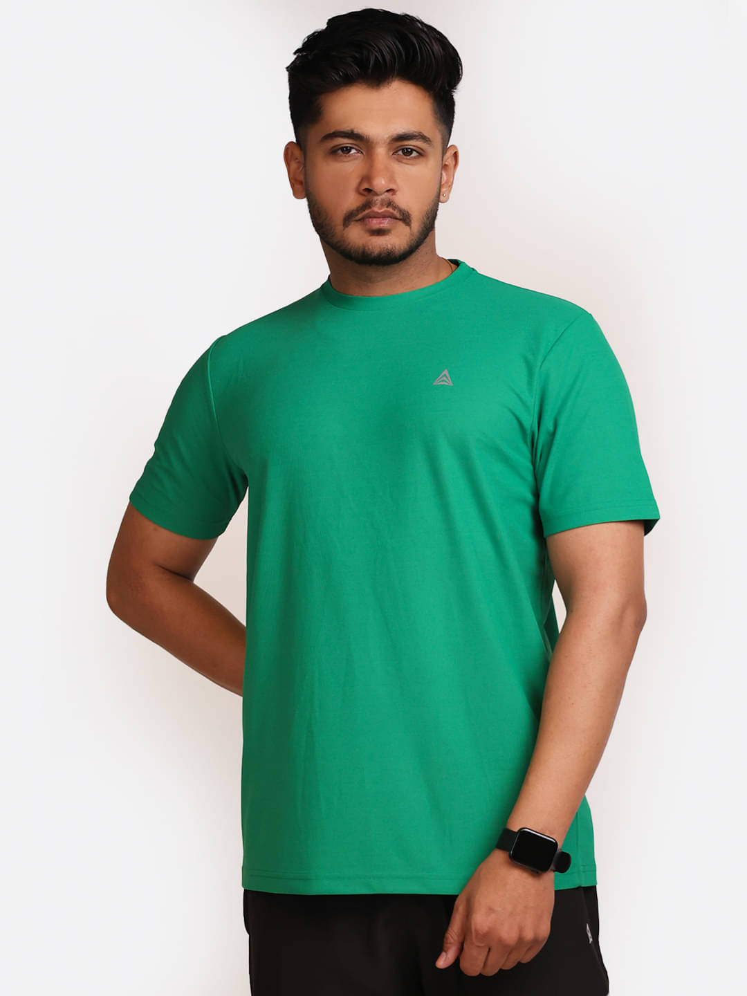PROPERSEVEN Polyester Regular Fit Solid Half Sleeves Men's Round T-Shirt - Green ( Pack of 1 ) PROPERSEVEN Polyester Regular Fit Solid Half Sleeves Men's Round T-Shirt - Green ( Pack of 1 )