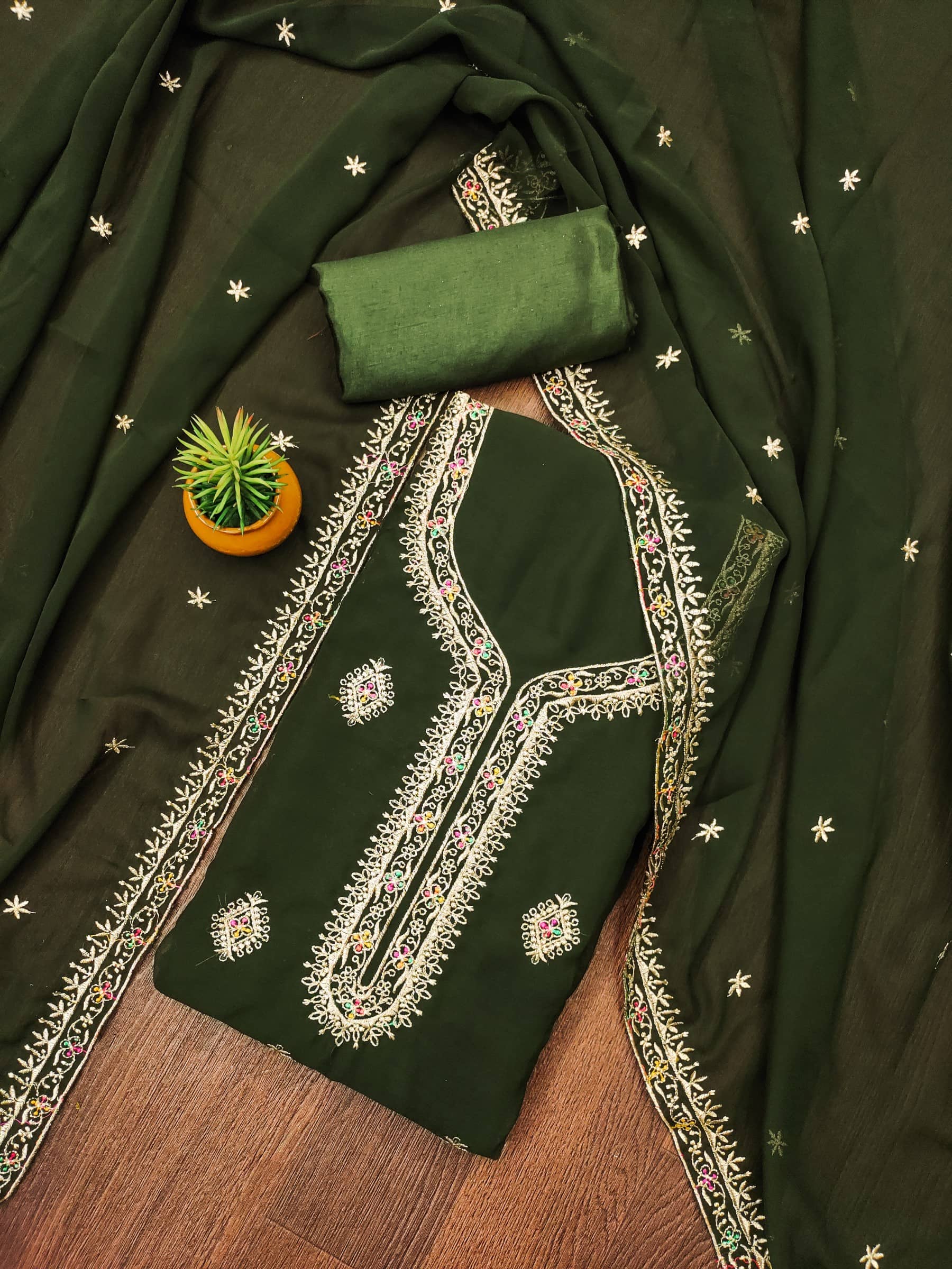 Rangtulika Ethnics Unstitched Georgette Embroidered Dress Material - Green ( Pack of 1 ) - Unstitched Fabrics | Buy online on ZillyBuy