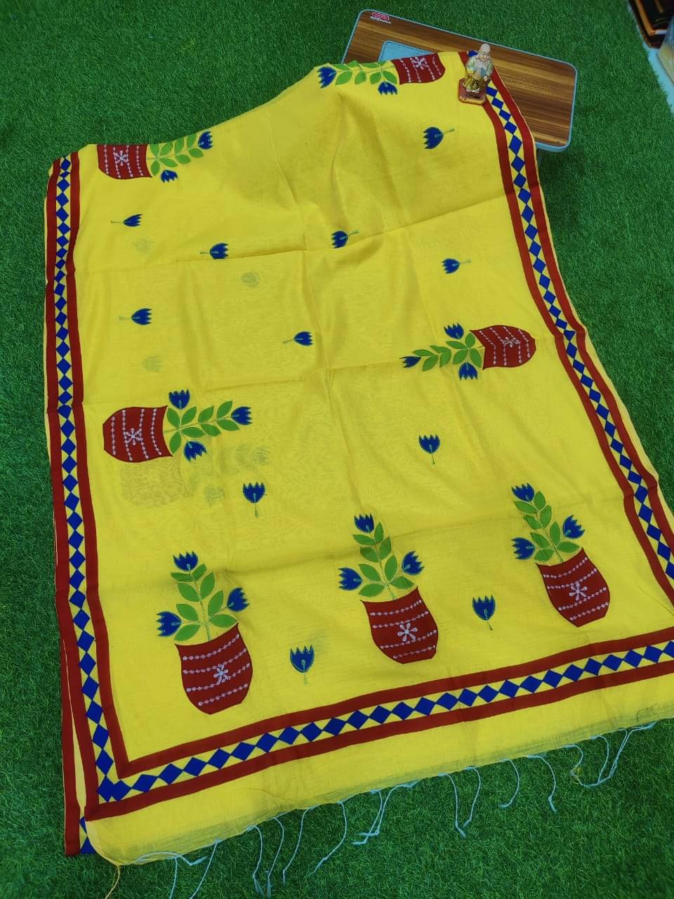 SARADA HANDLOOM Cotton Printed Saree With Unstitched Blouse Piece ( Yellow ) SARADA HANDLOOM Cotton Printed Saree With Unstitched Blouse Piece ( Yellow )